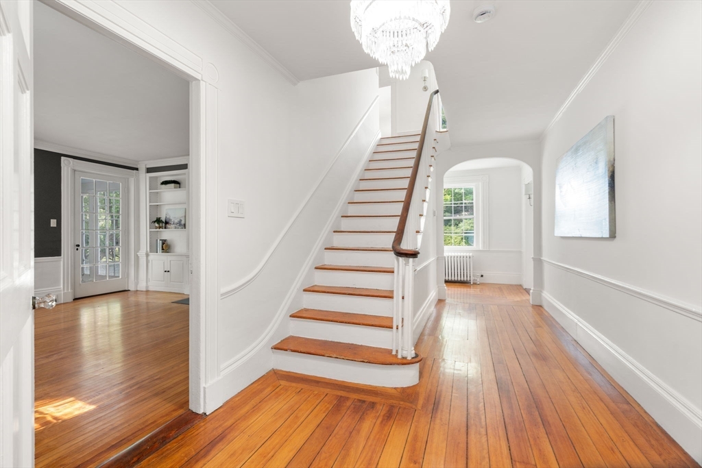 64 Pleasant St