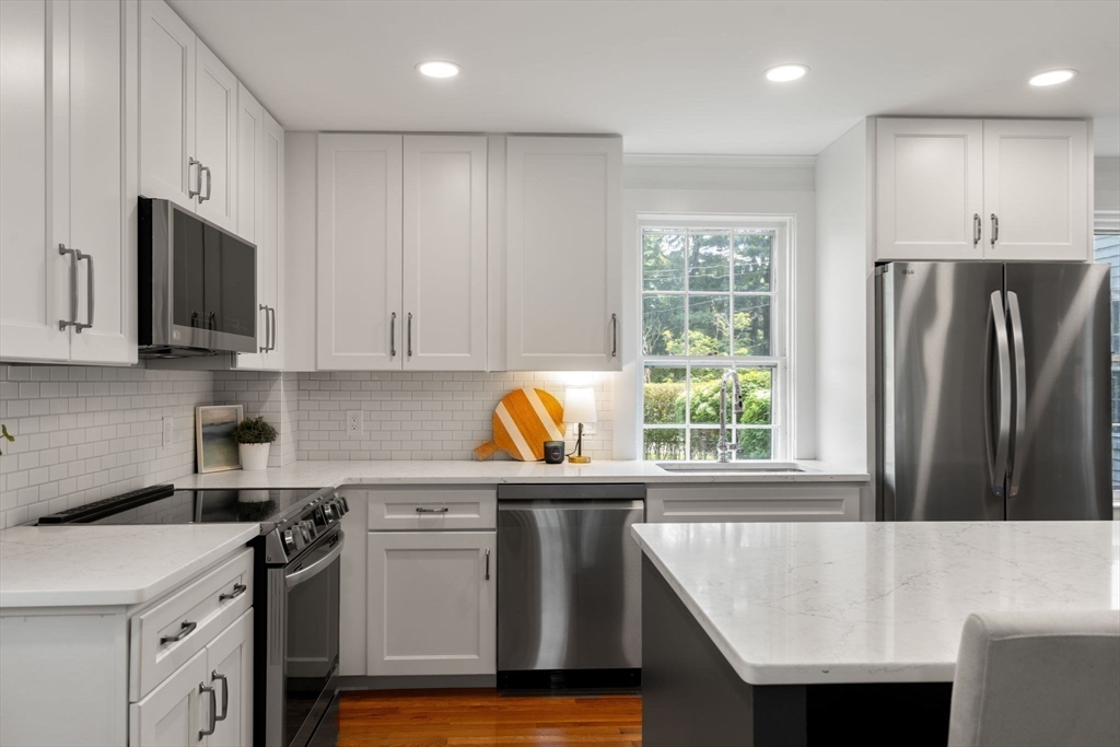 64 Pleasant St