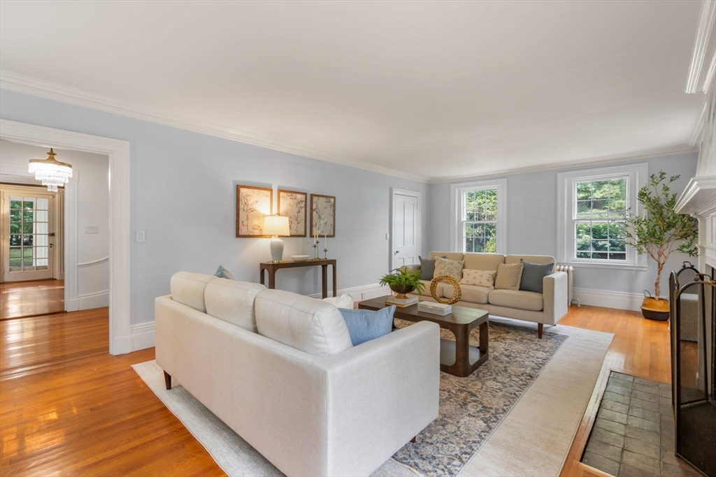 64 Pleasant St