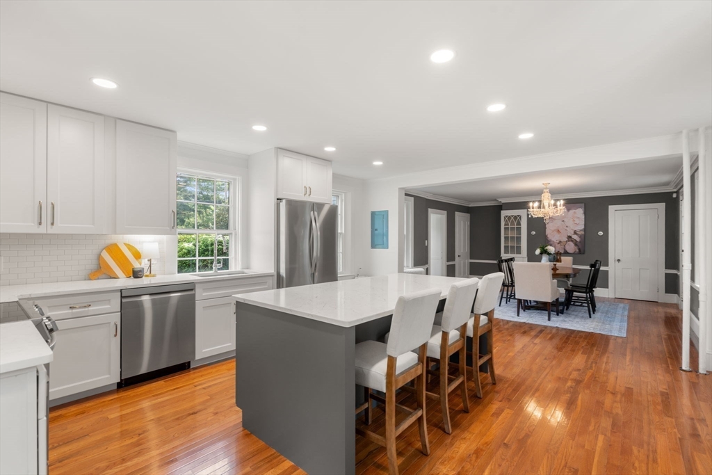 64 Pleasant St