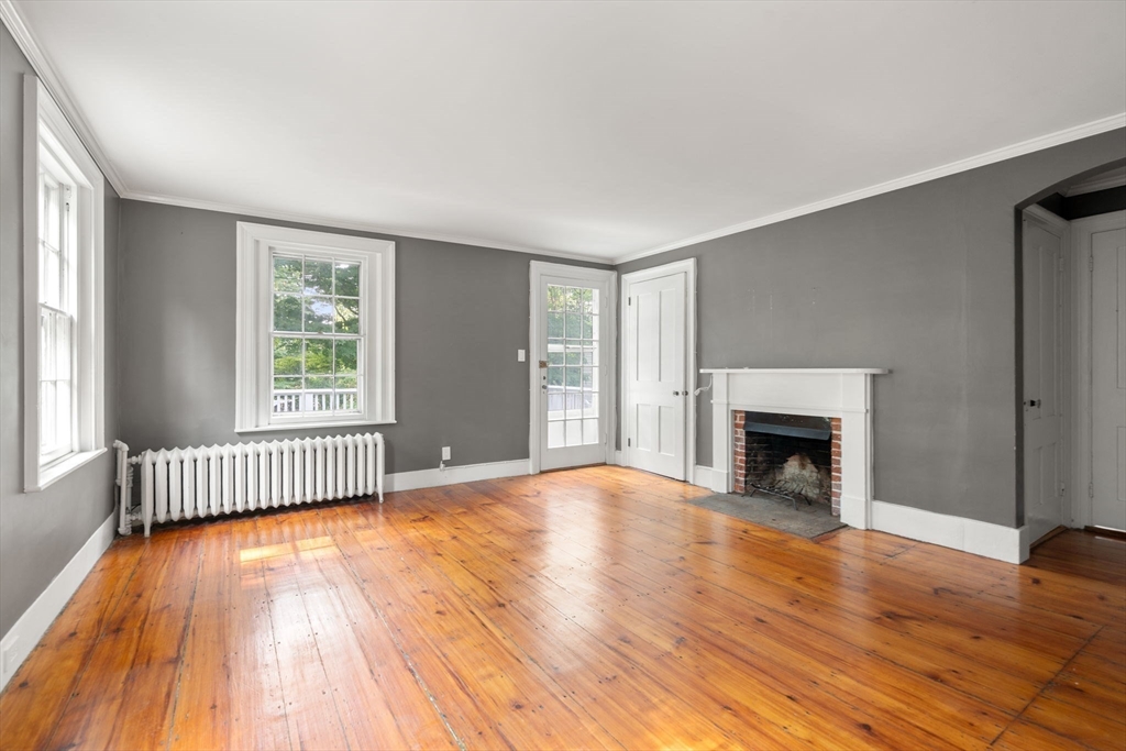 64 Pleasant St