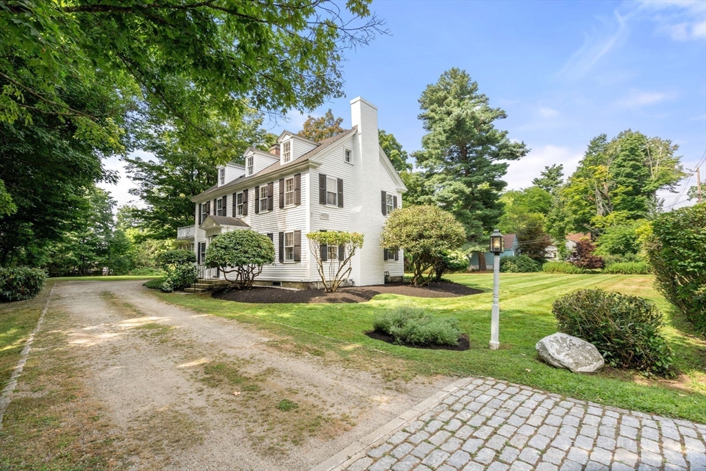 64 Pleasant St