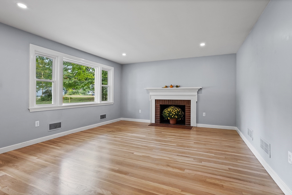 1 Woodridge Rd.