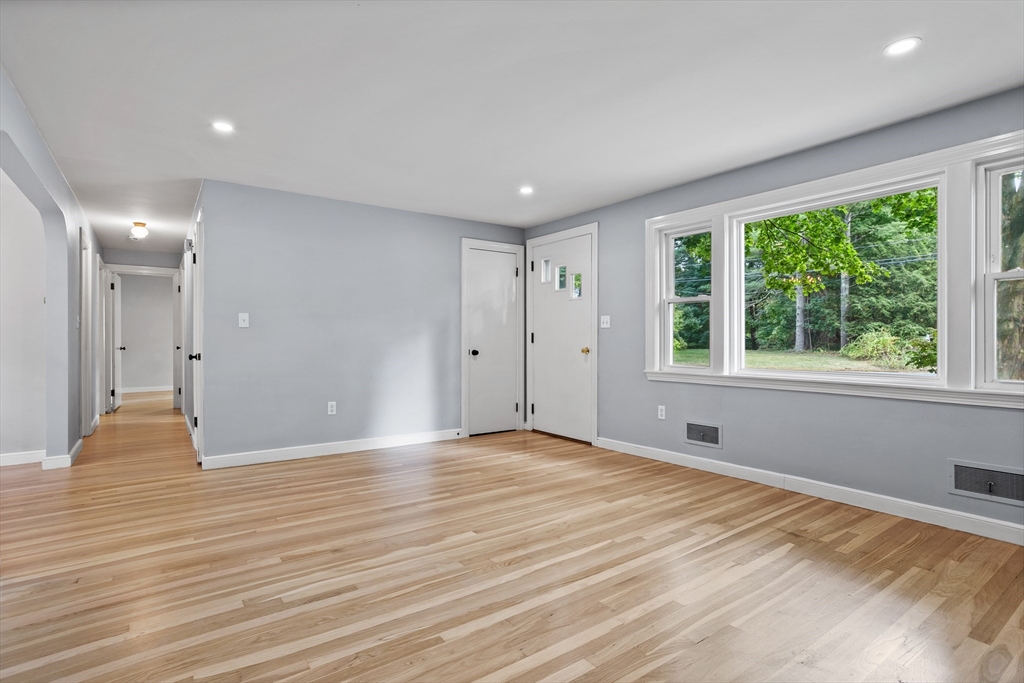 1 Woodridge Rd.
