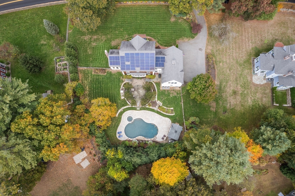 377 Lincoln Rd