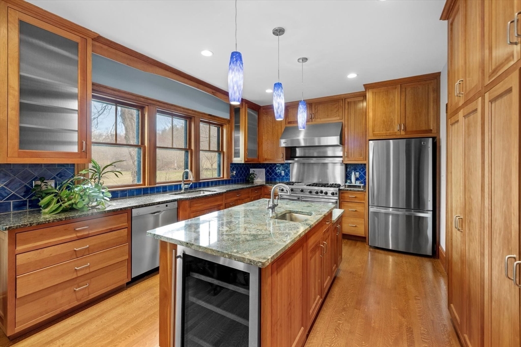 451 Gleasondale Rd
