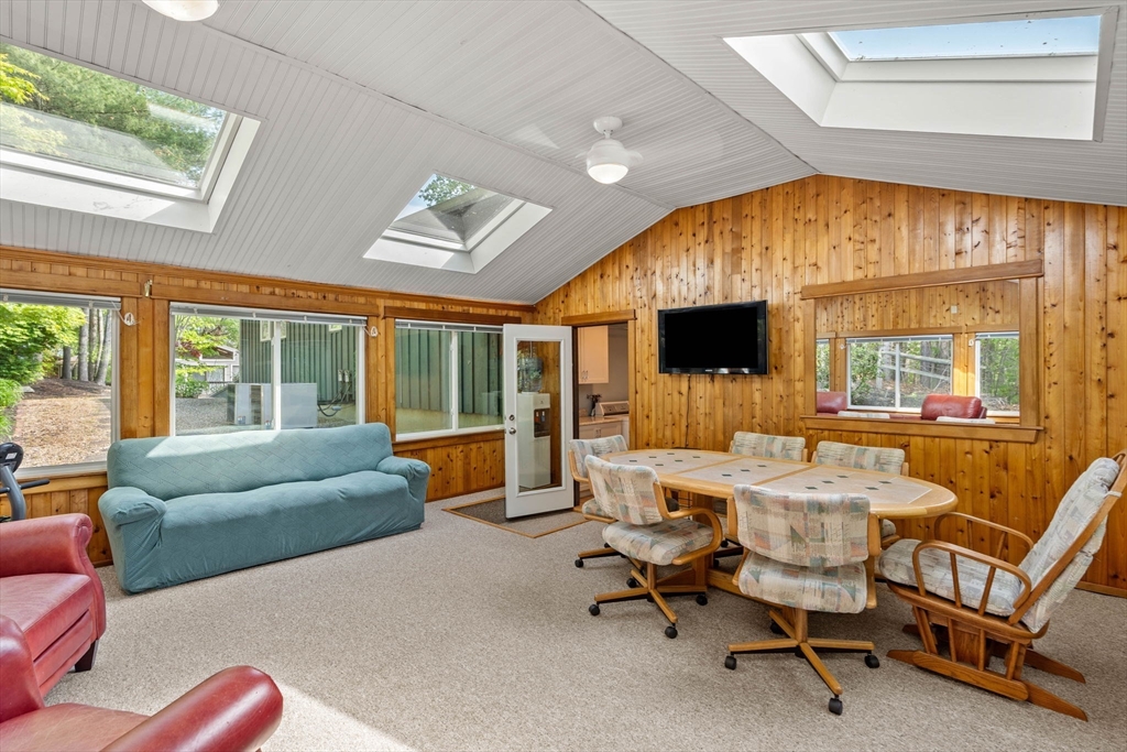 12 Howard Rd