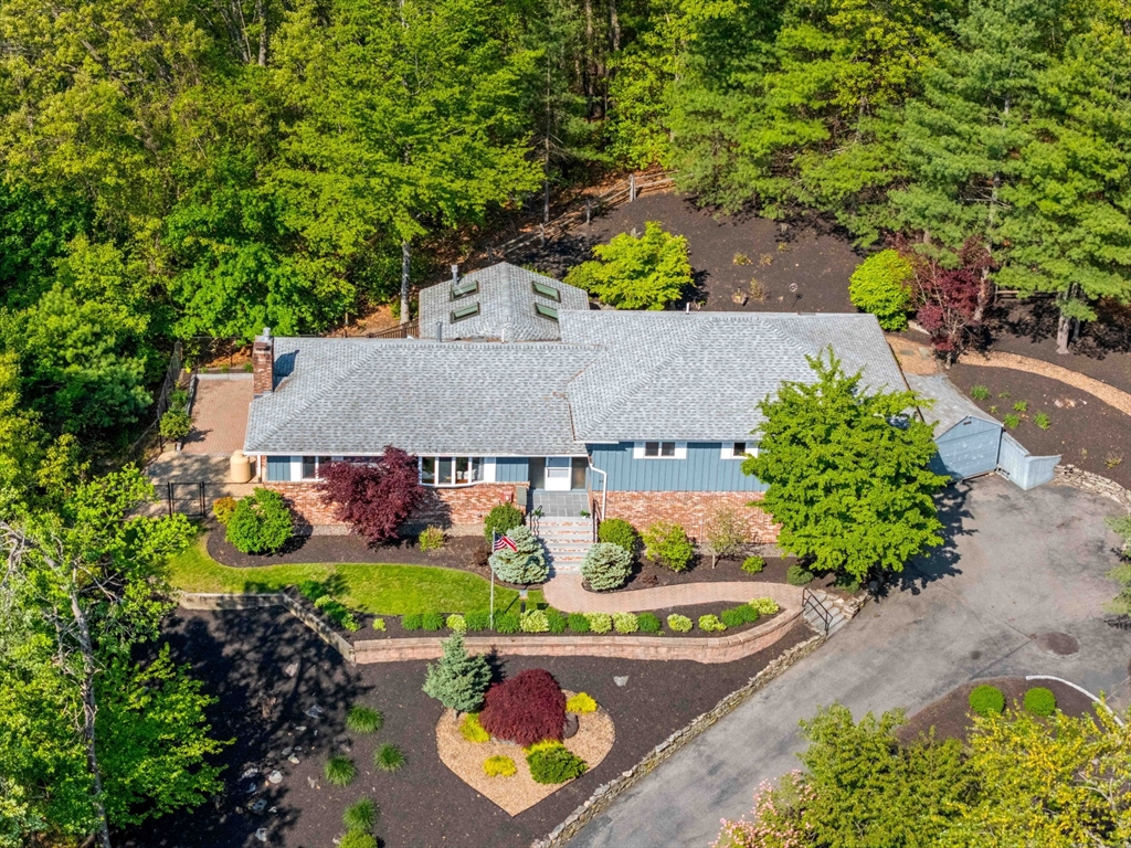 12 Howard Rd