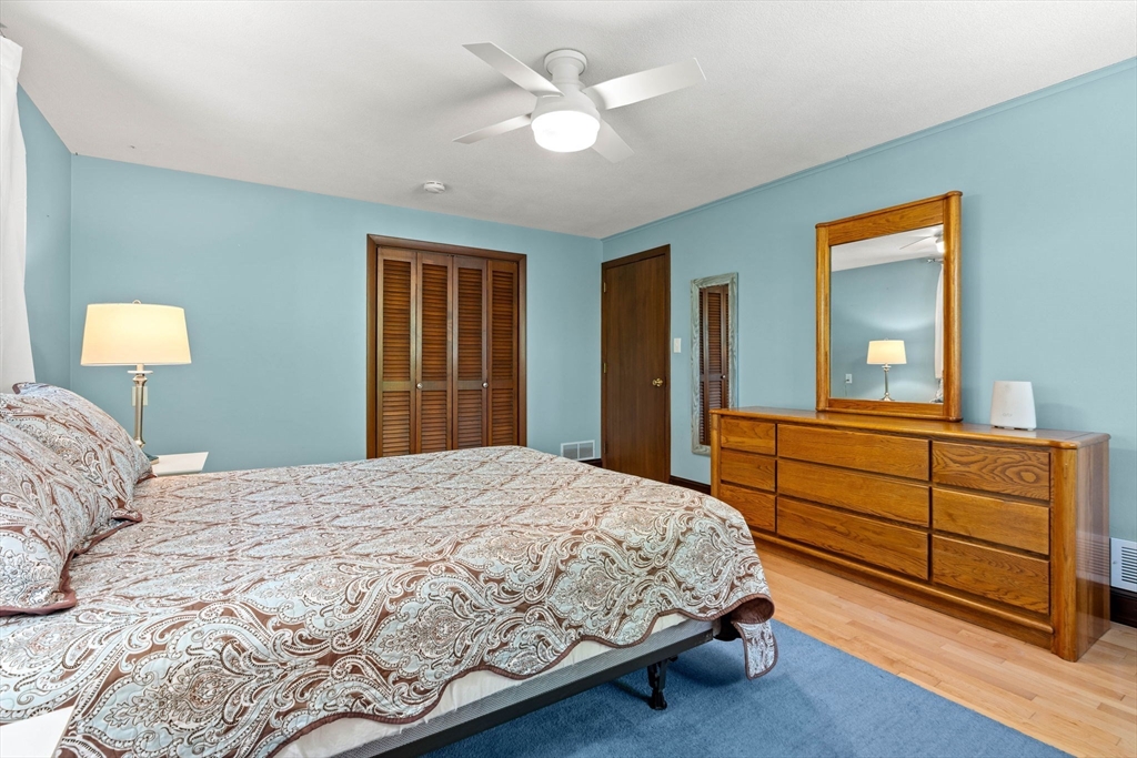 12 Howard Rd