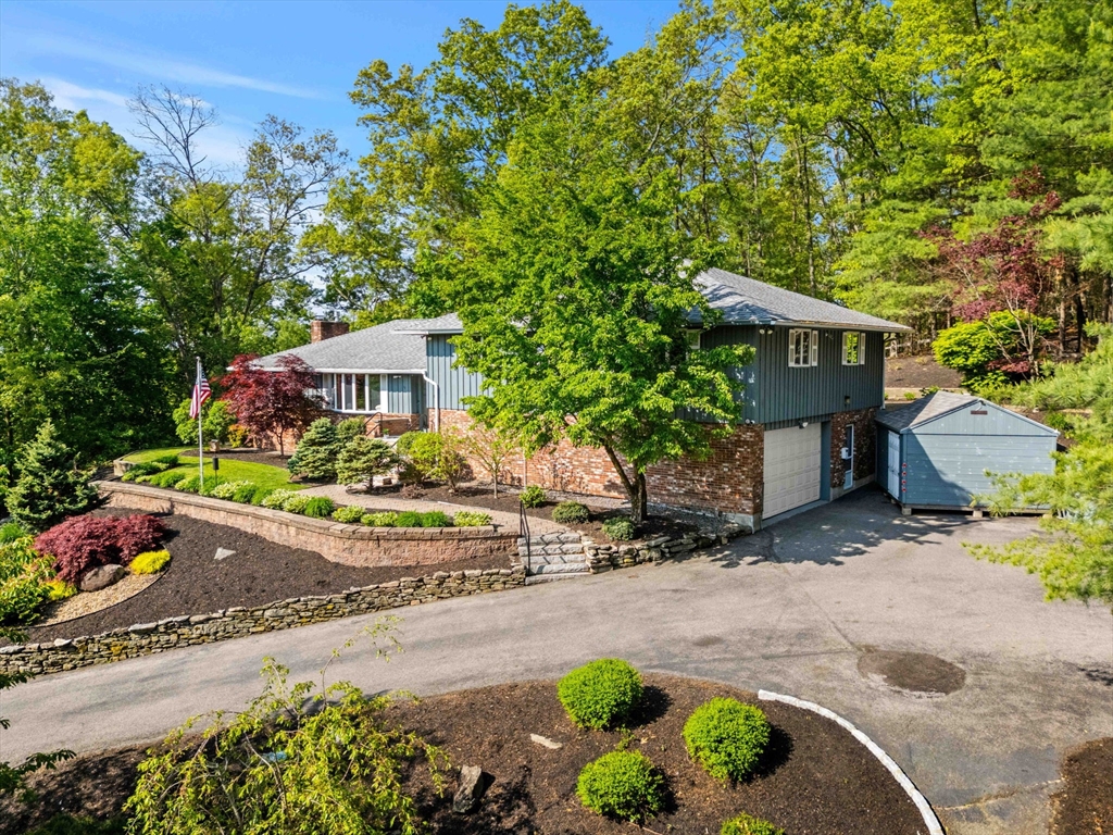 12 Howard Rd