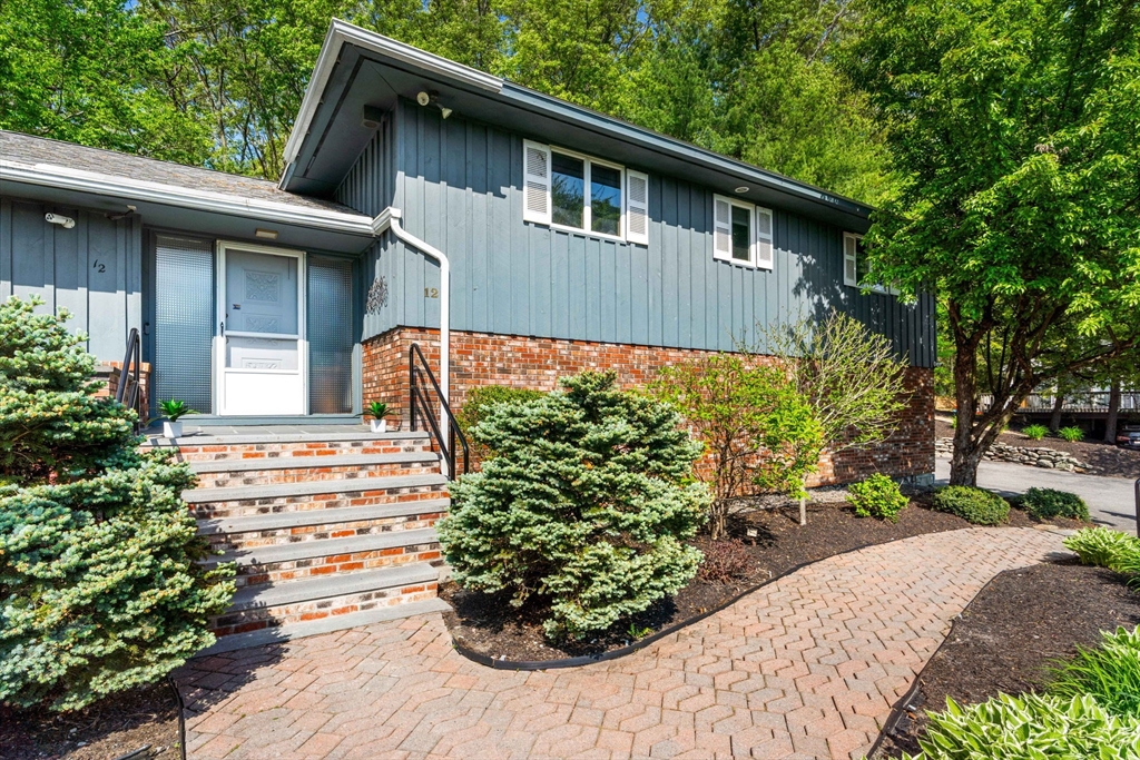12 Howard Rd