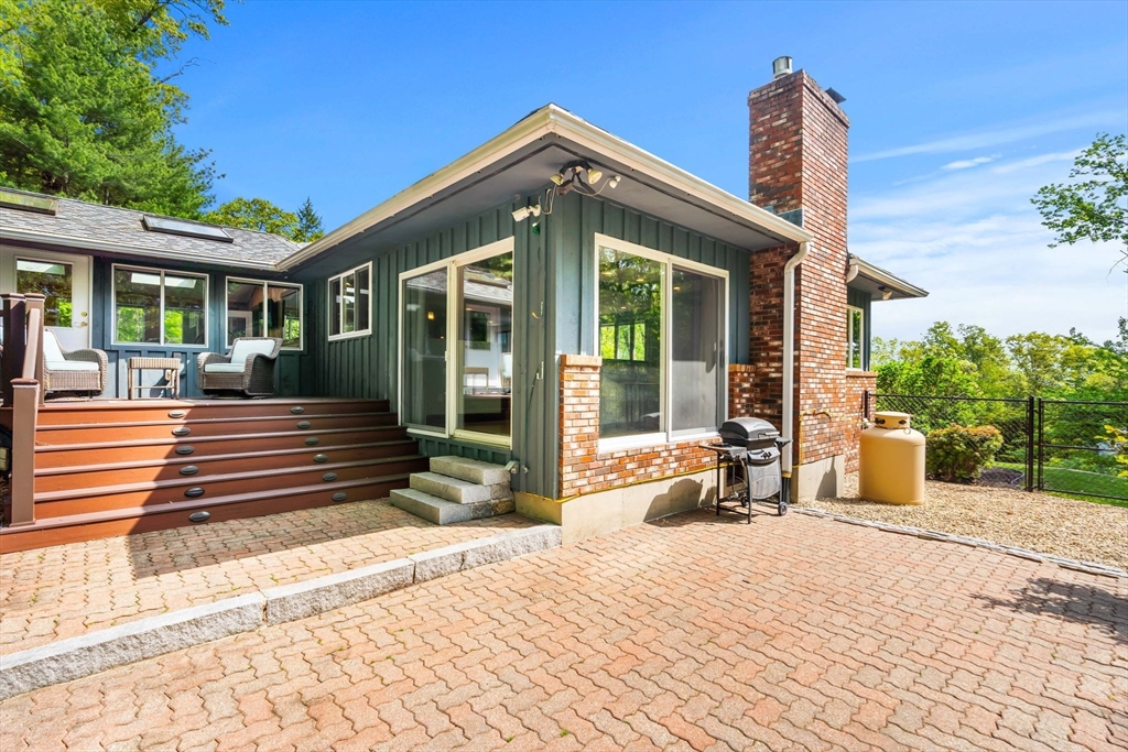 12 Howard Rd