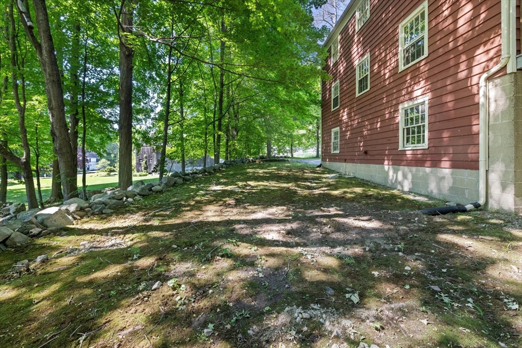 315 Goodmans Hill Rd