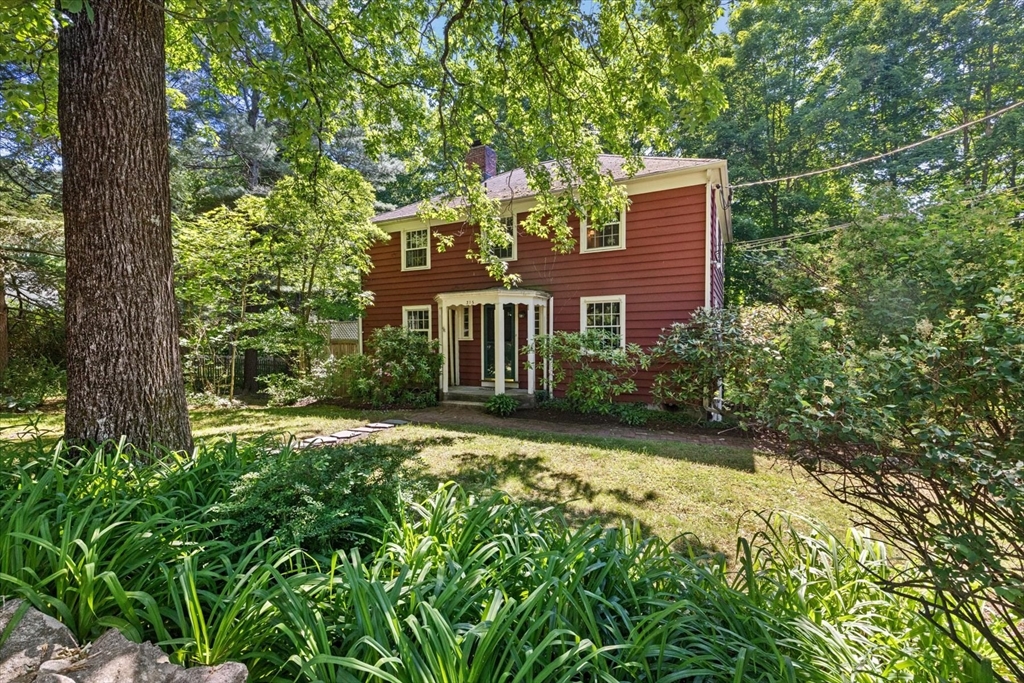 315 Goodmans Hill Rd