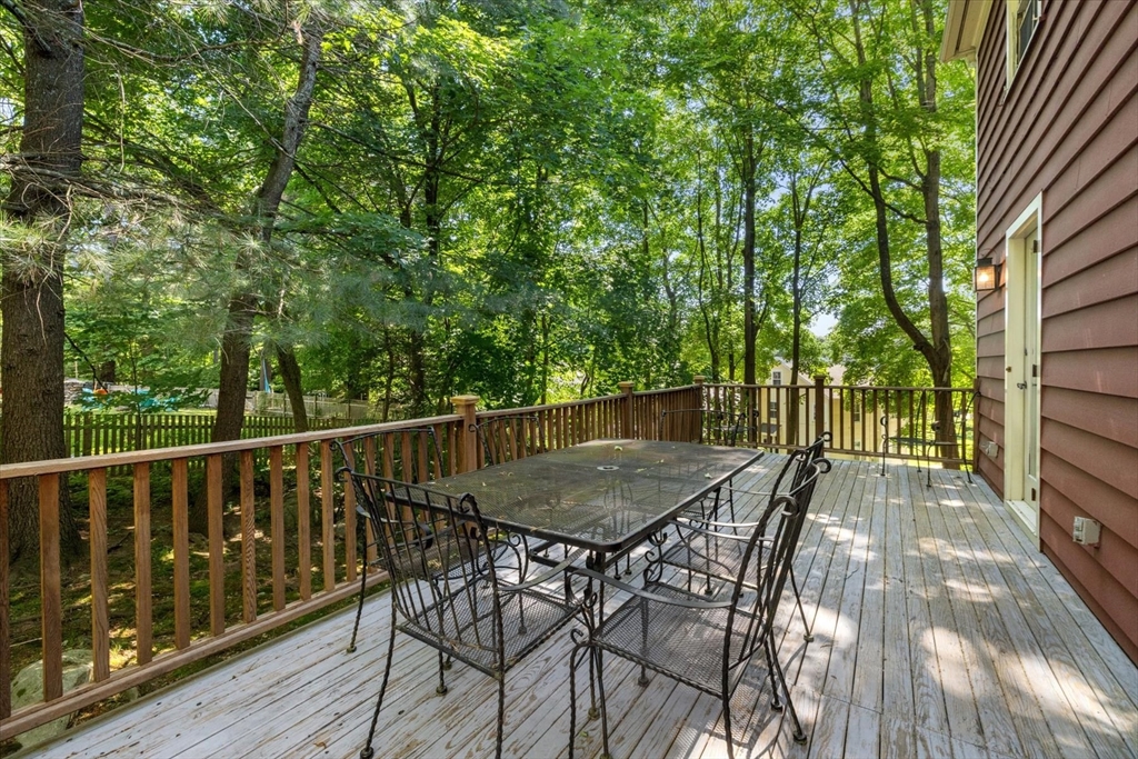 315 Goodmans Hill Rd