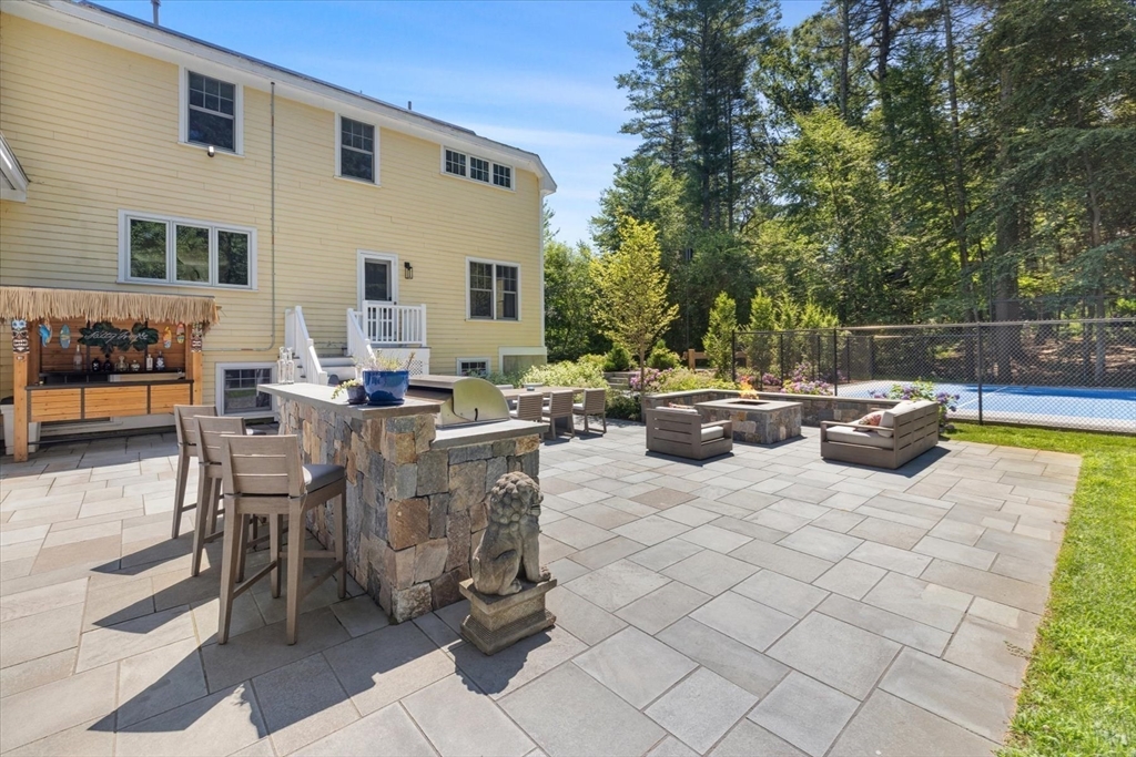 12 Trillium Way