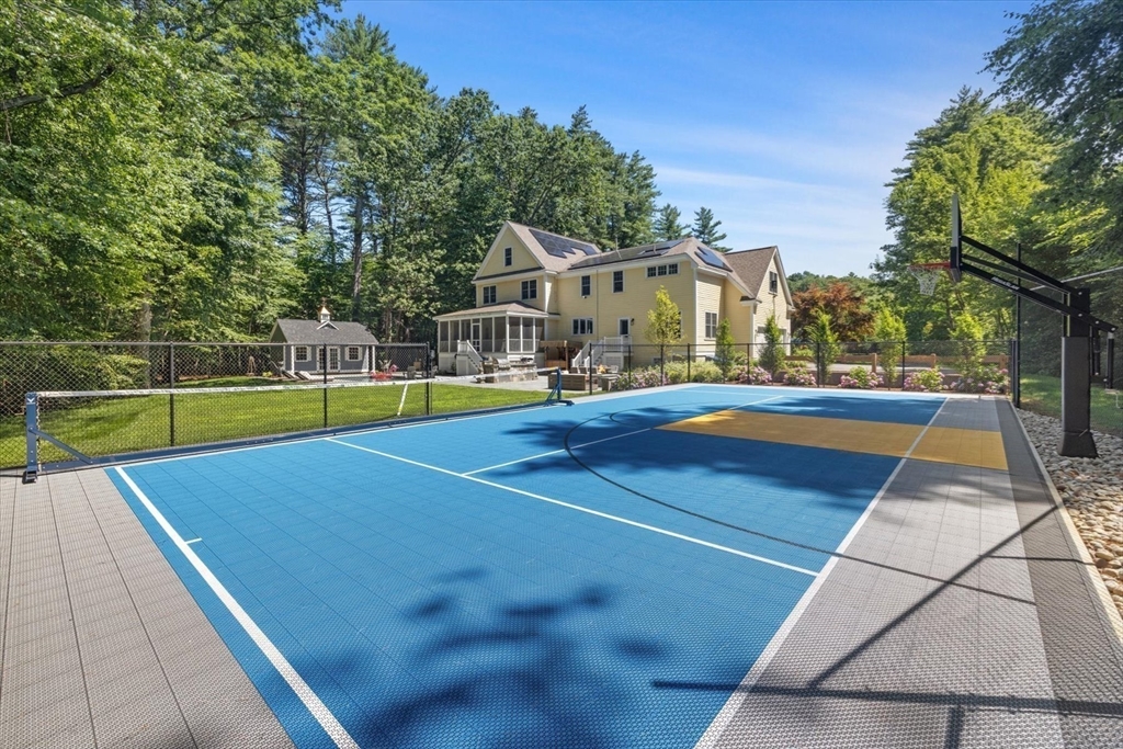 12 Trillium Way