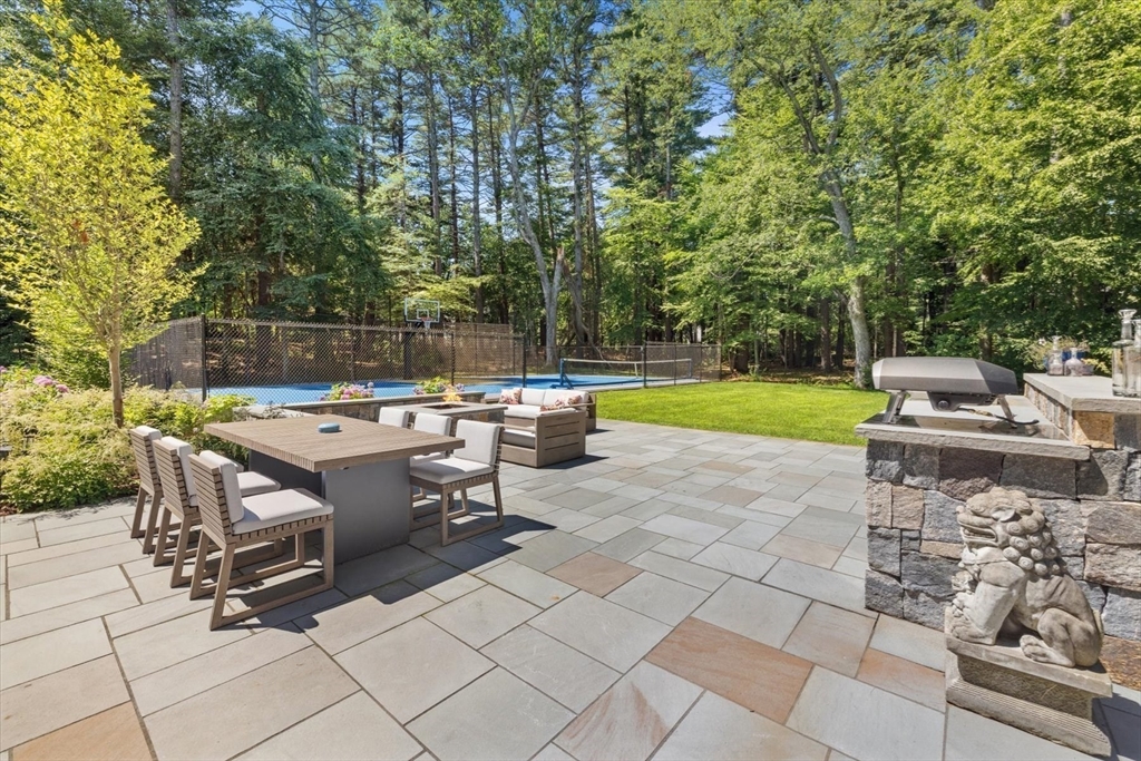 12 Trillium Way