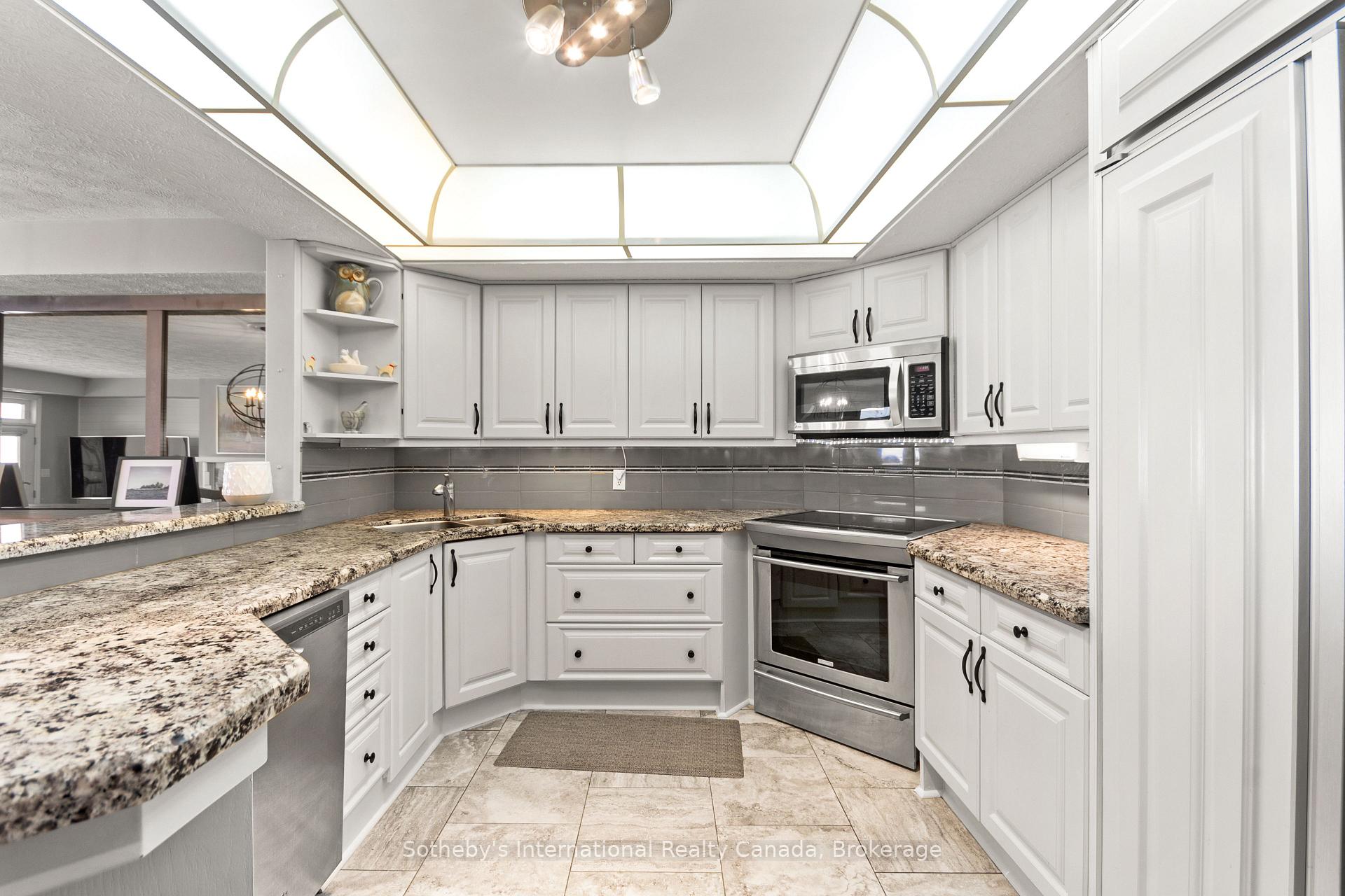 8 Beck Blvd #10, Penetanguishene