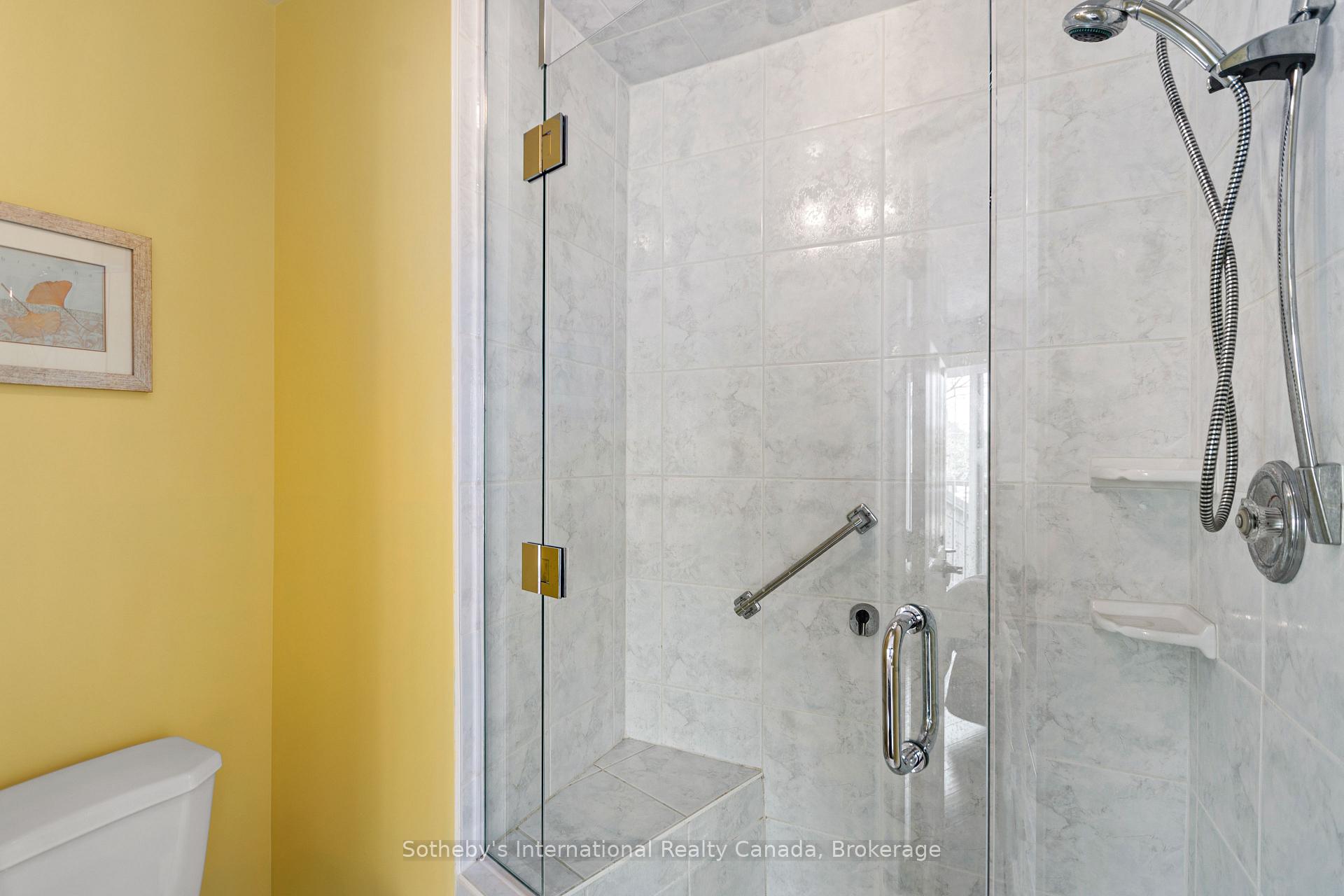 8 Beck Blvd #10, Penetanguishene