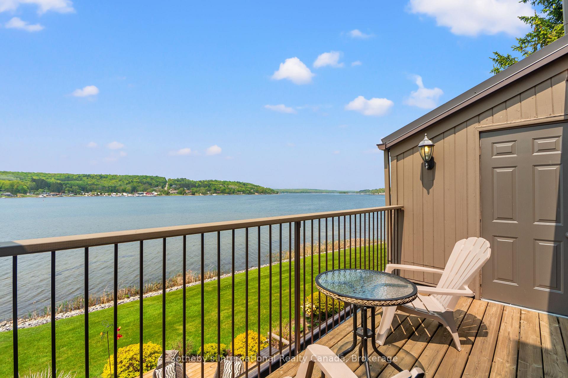 8 Beck Blvd #10, Penetanguishene