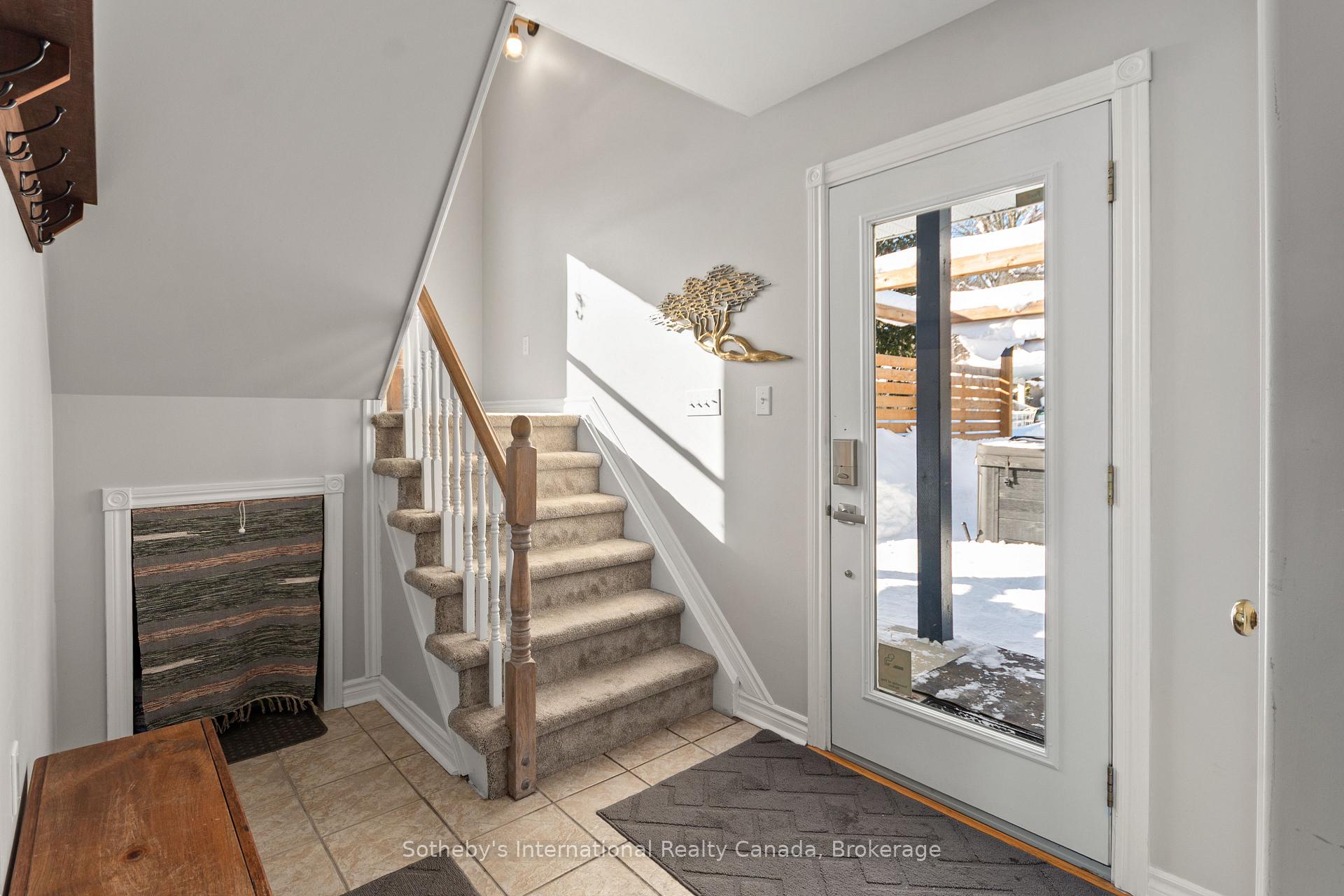 604 CHAMPLAIN Road