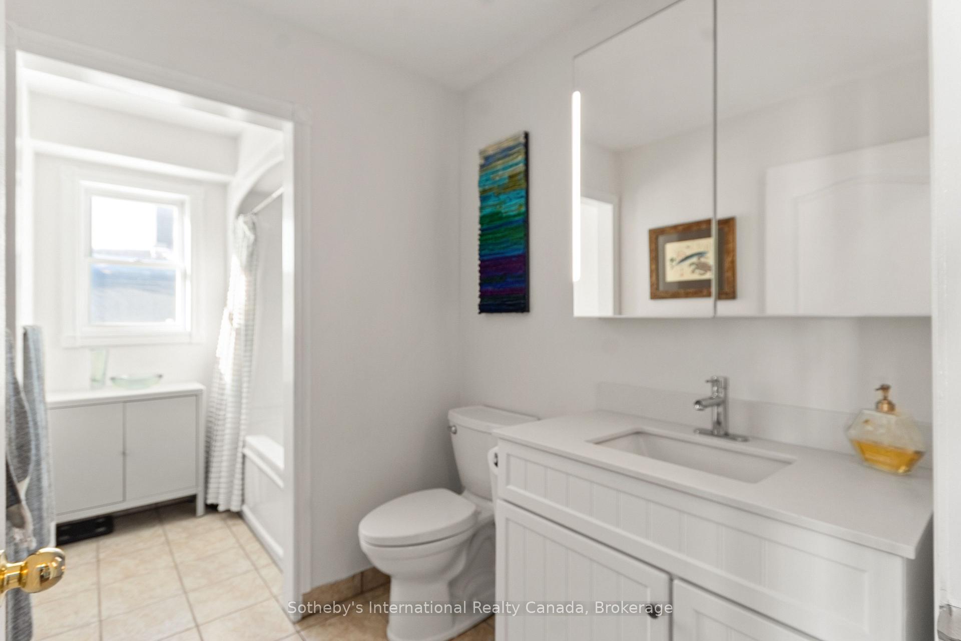 604 CHAMPLAIN Road