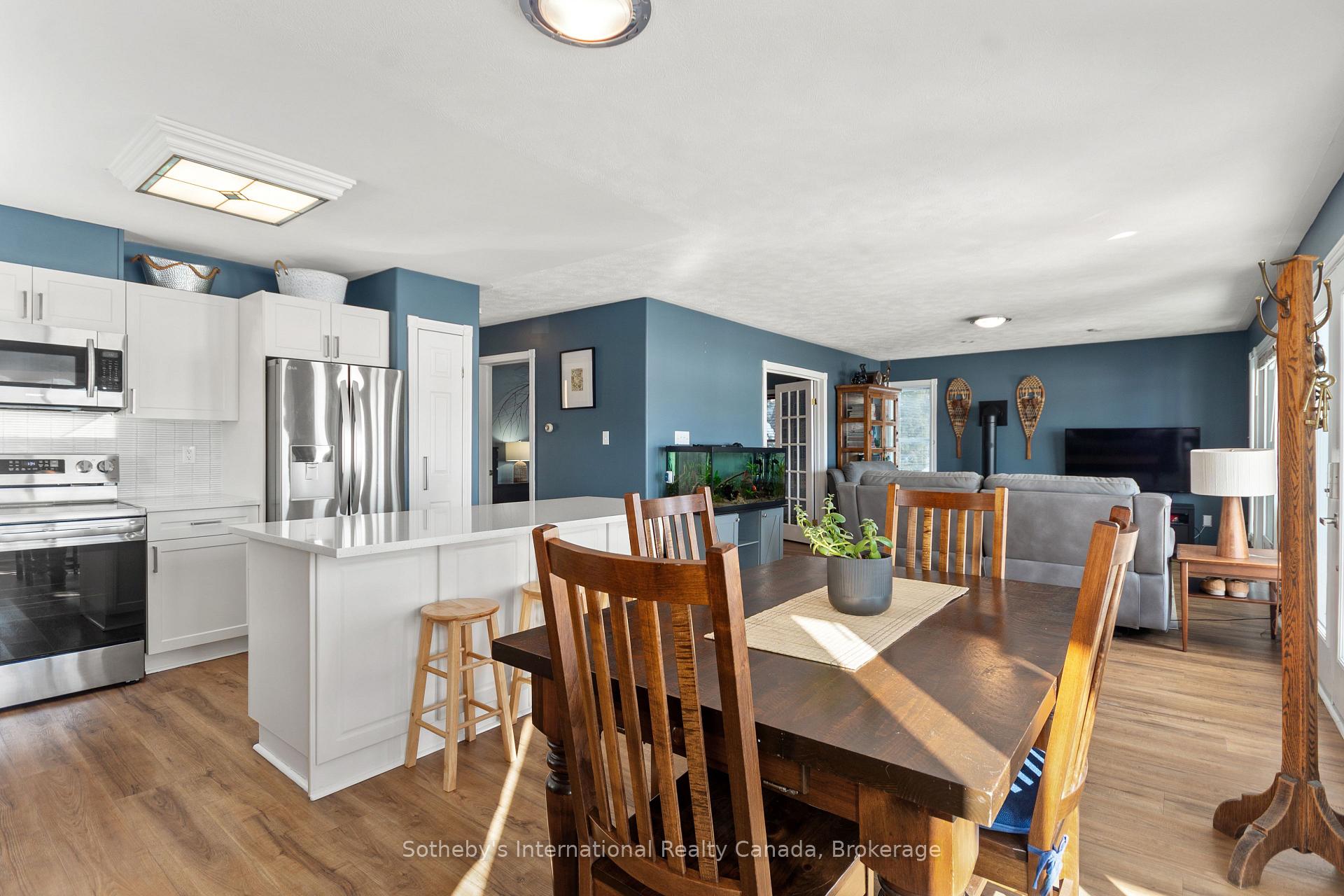 604 CHAMPLAIN Road