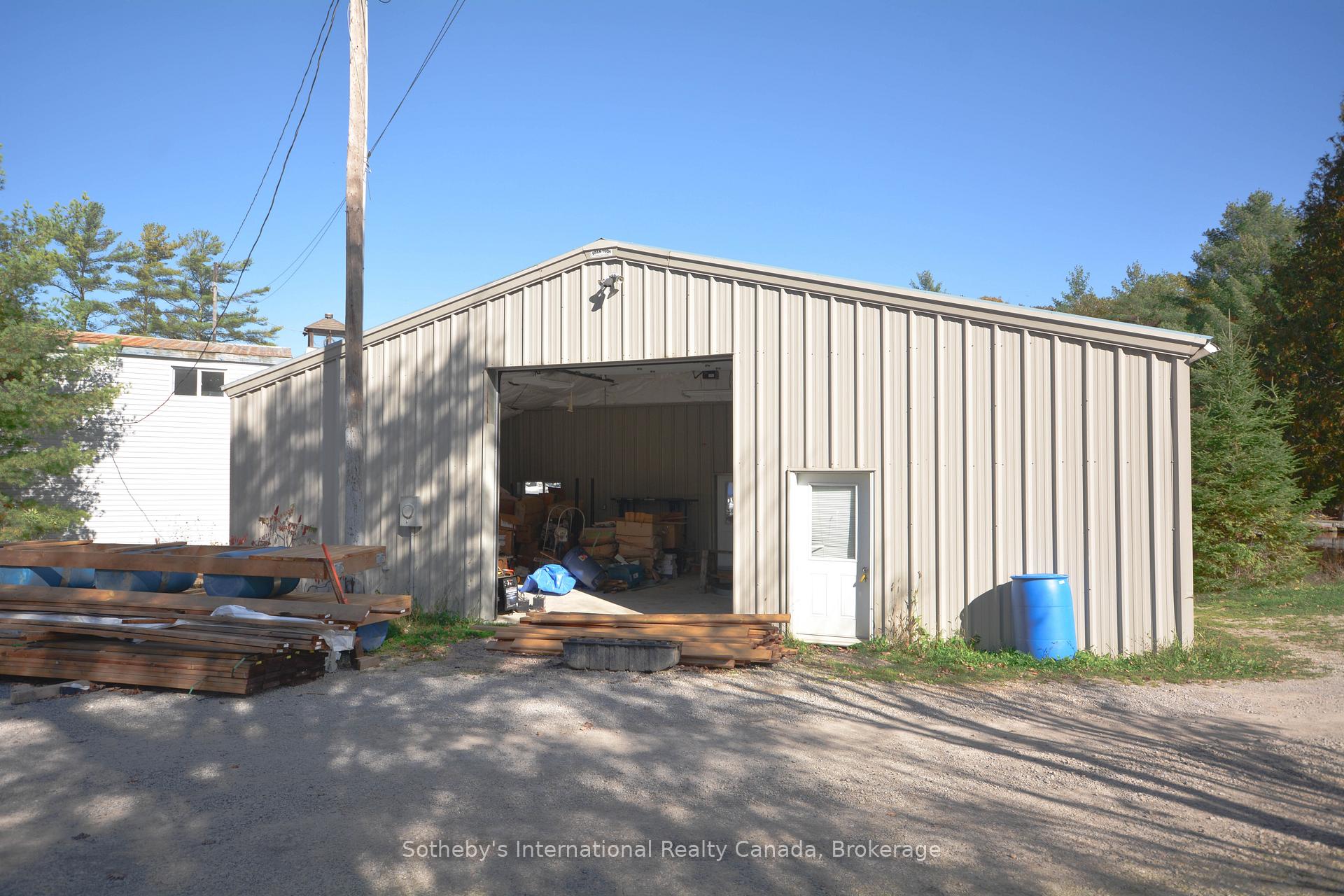 827 Go Home Lake Road