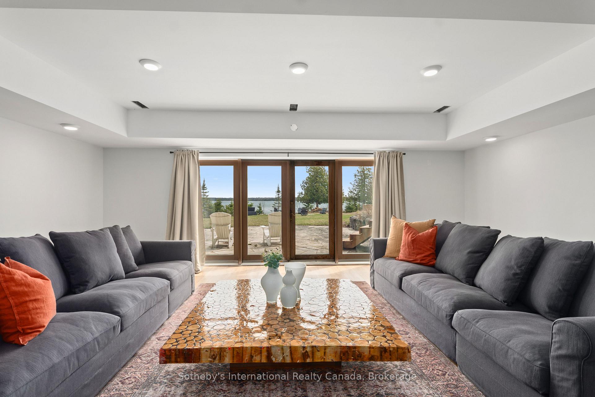 191-221 Pennie Avenue