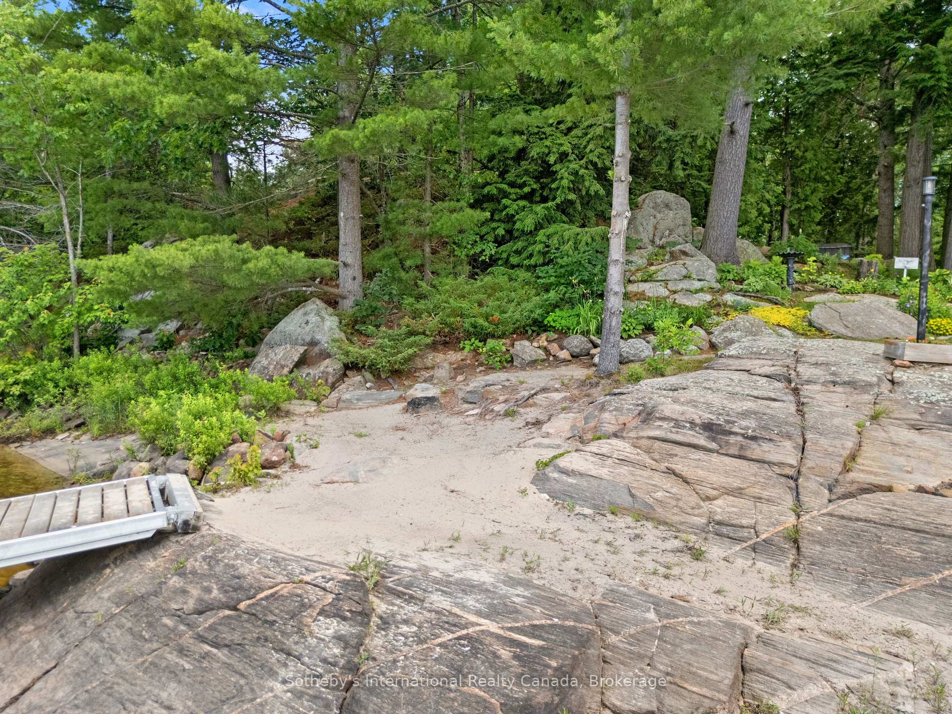 834 Eastshore Road