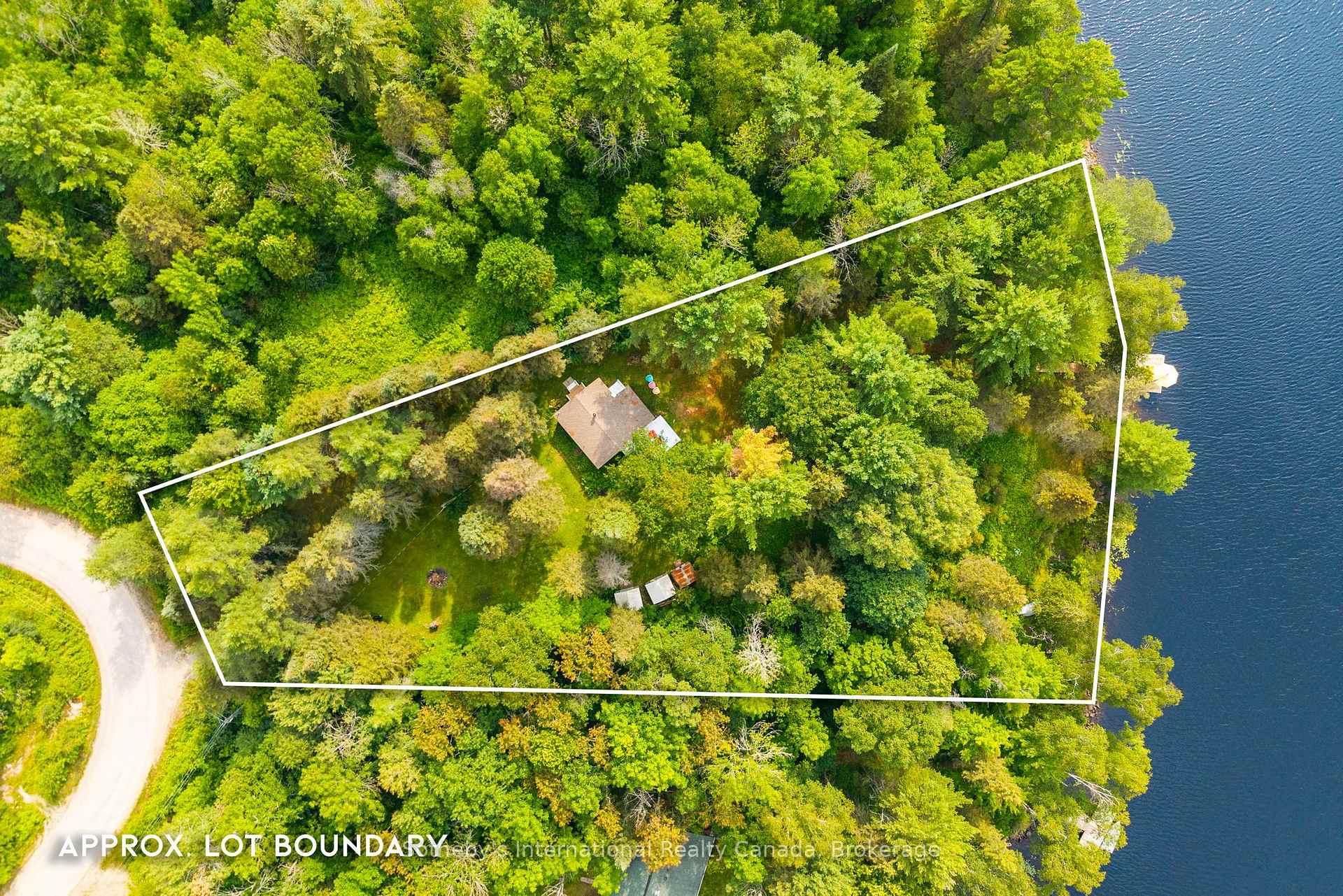 13 Pine Tree Road