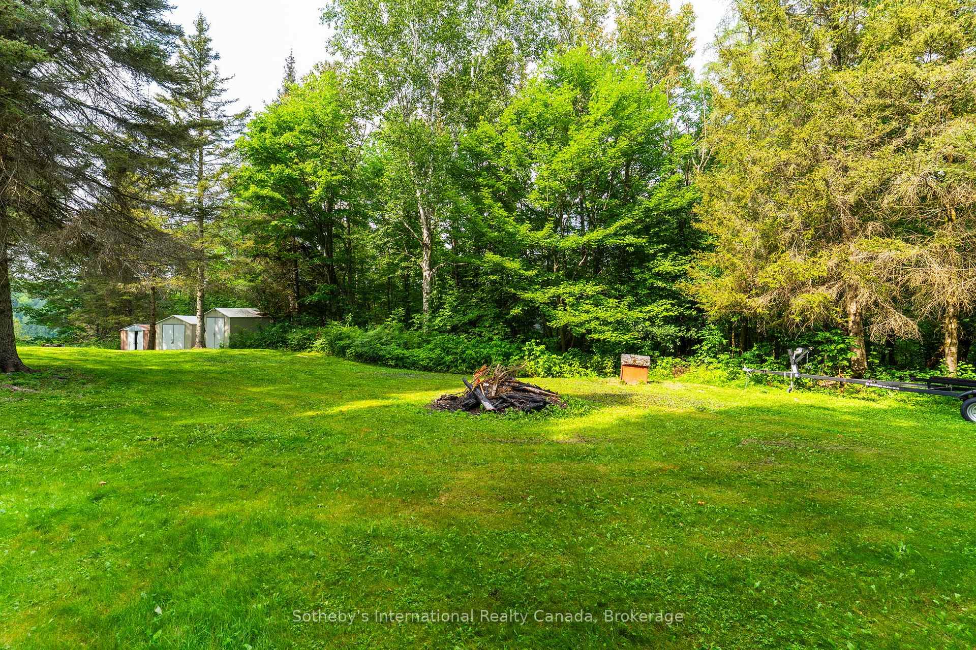 13 Pine Tree Road