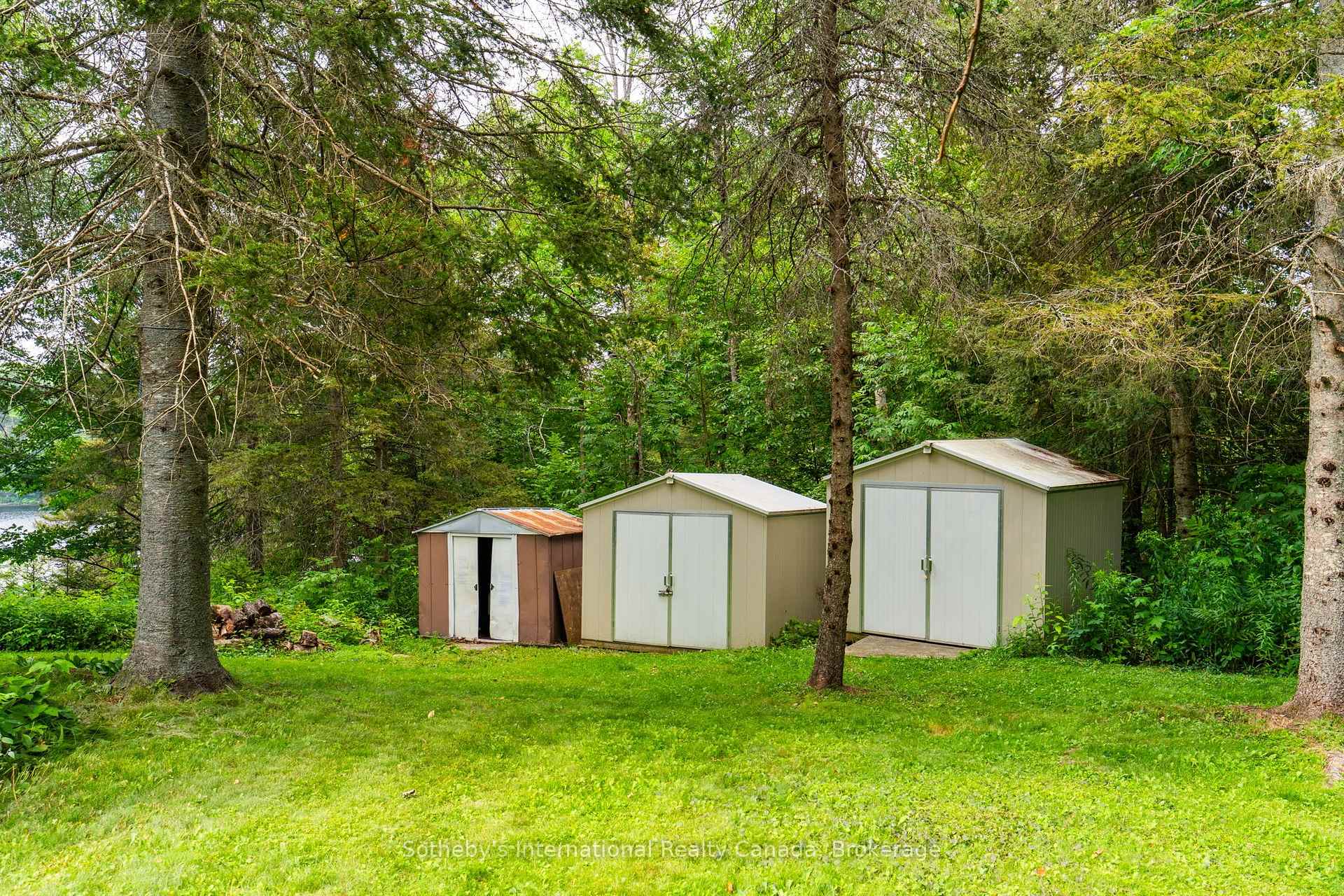 13 Pine Tree Road