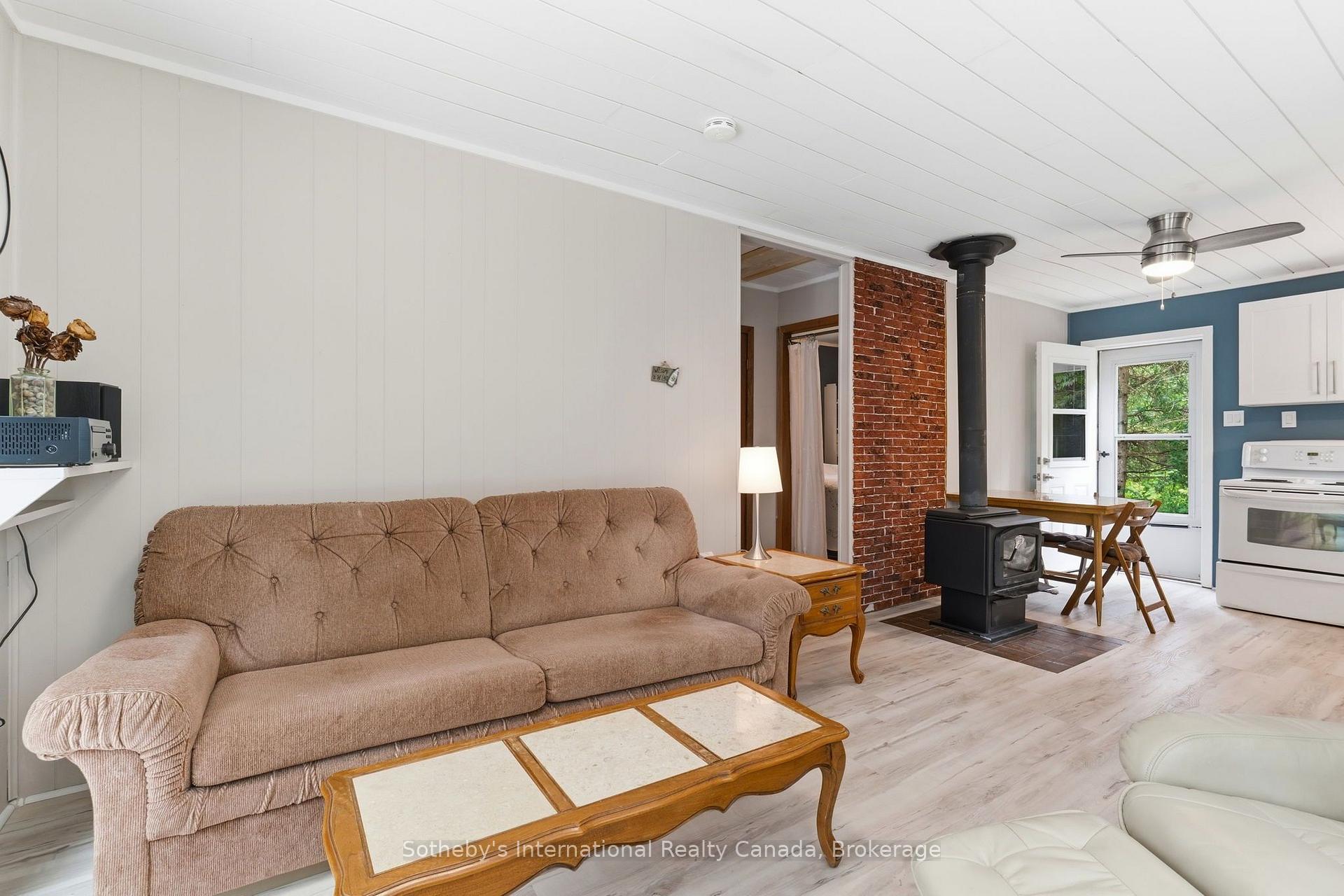 13 Pine Tree Road
