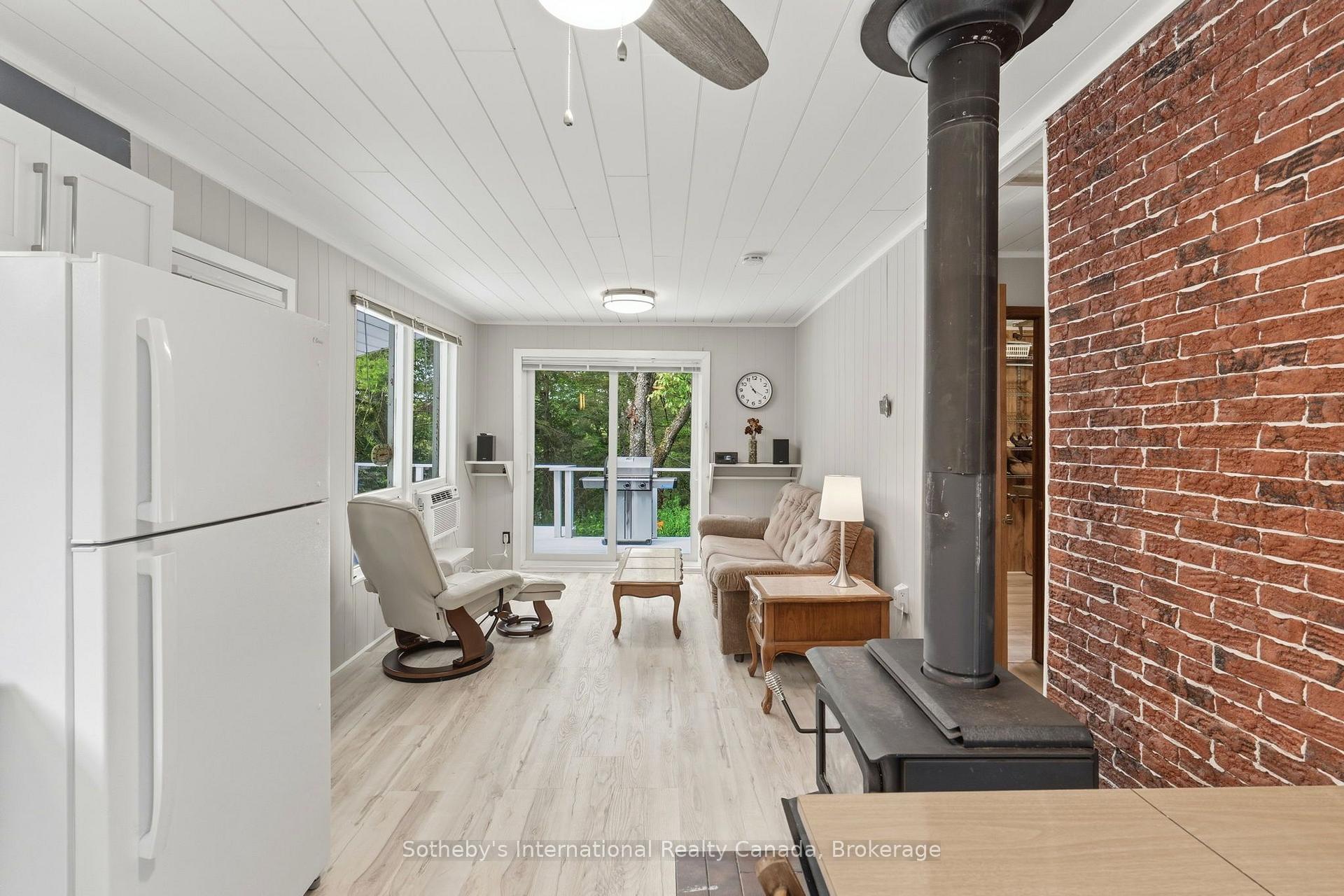 13 Pine Tree Road
