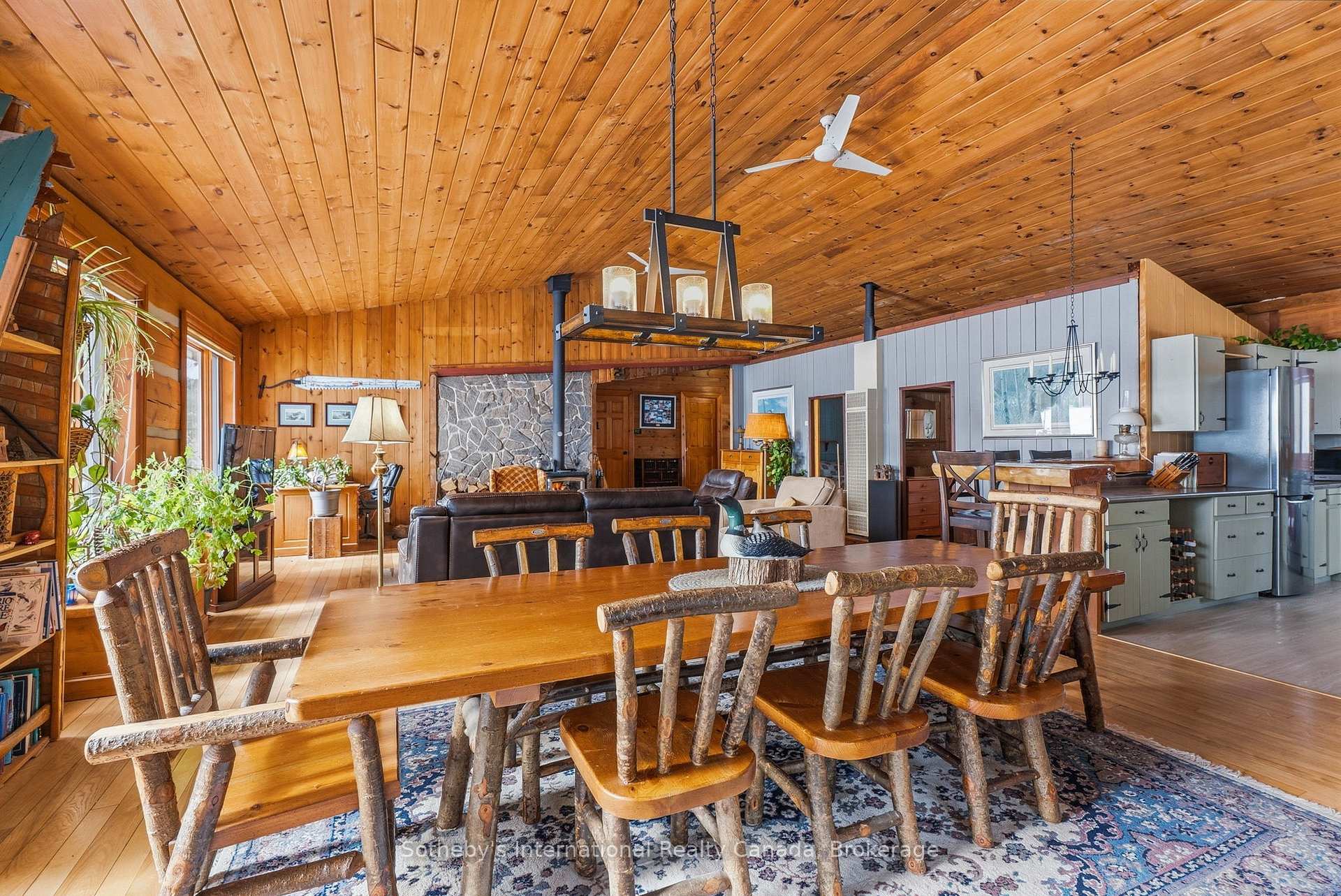 3491A Axe Lake Road