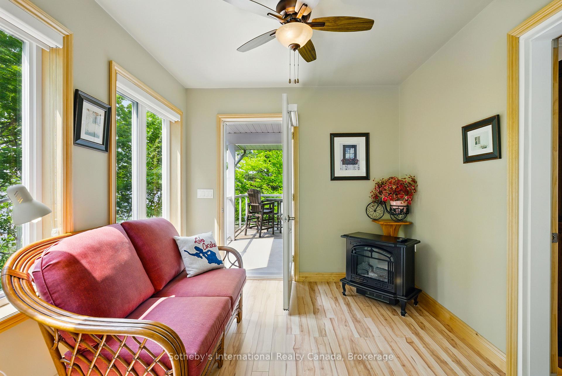 276 Jeffrey Road N