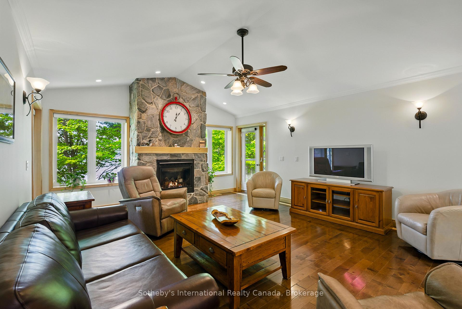 276 Jeffrey Road N
