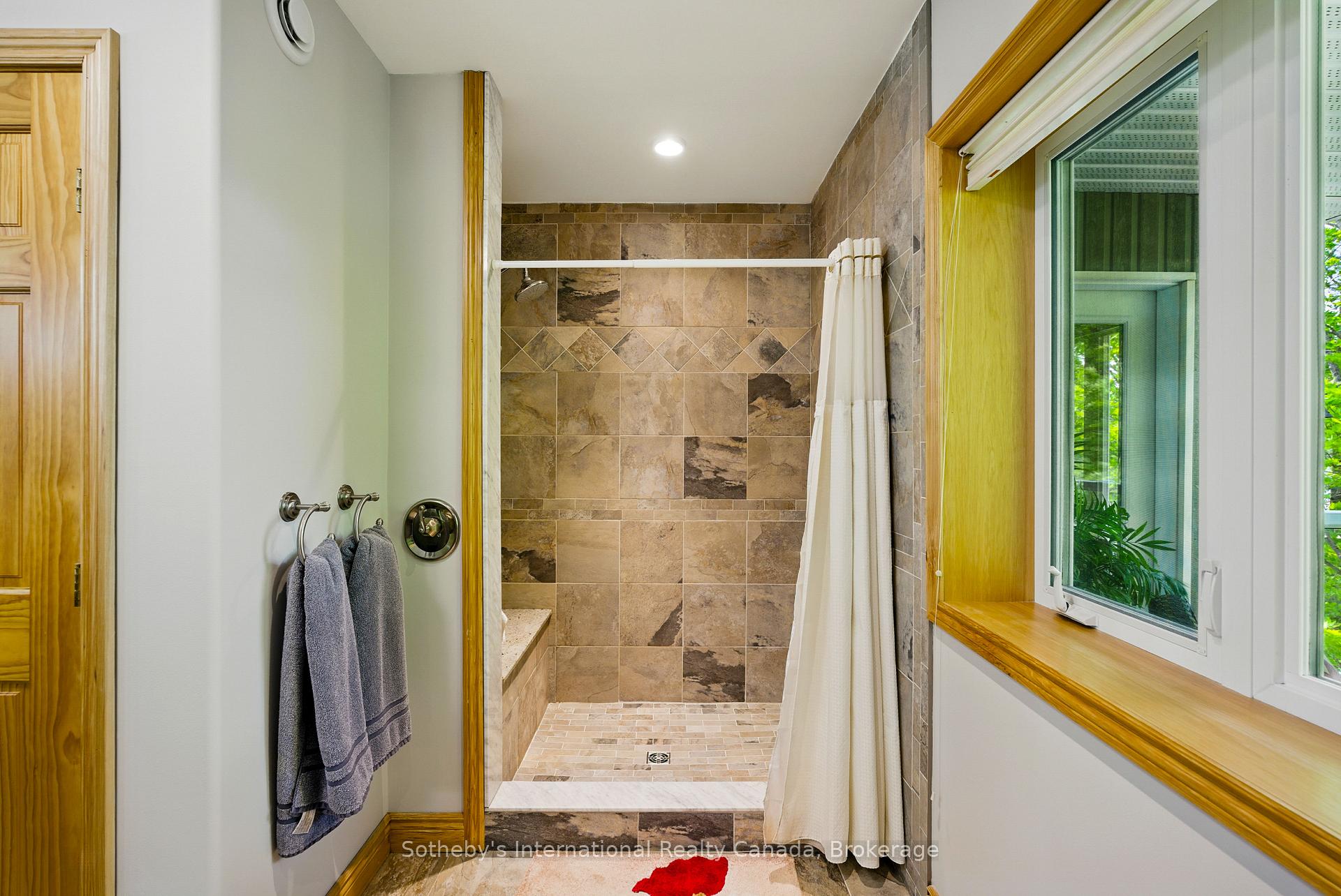 276 Jeffrey Road N