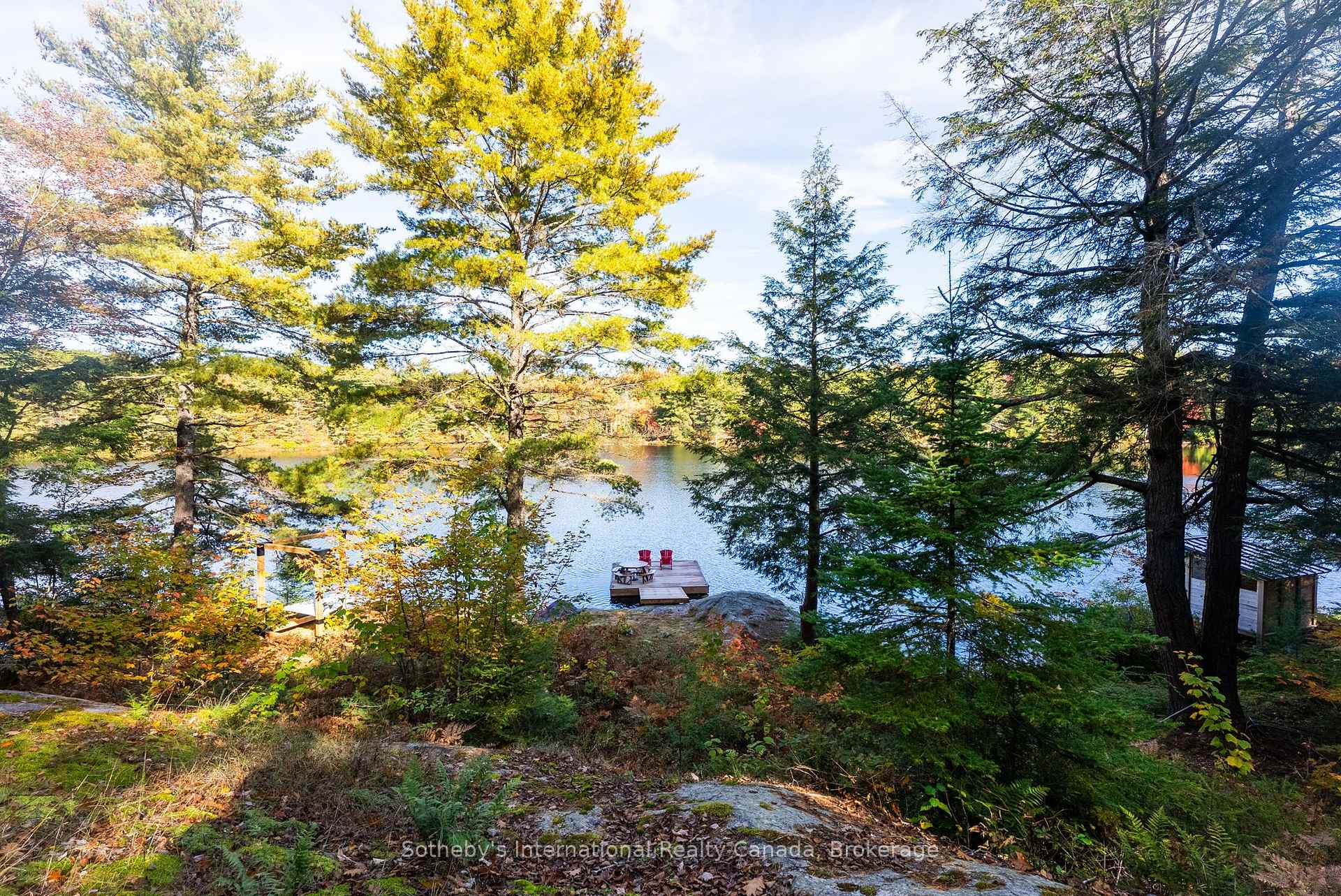 110 Carling Bay Road W
