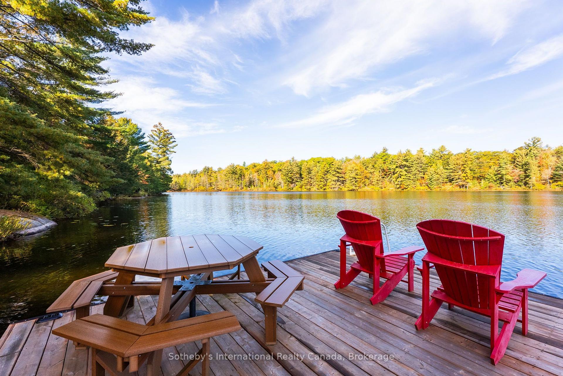 110 Carling Bay Road W
