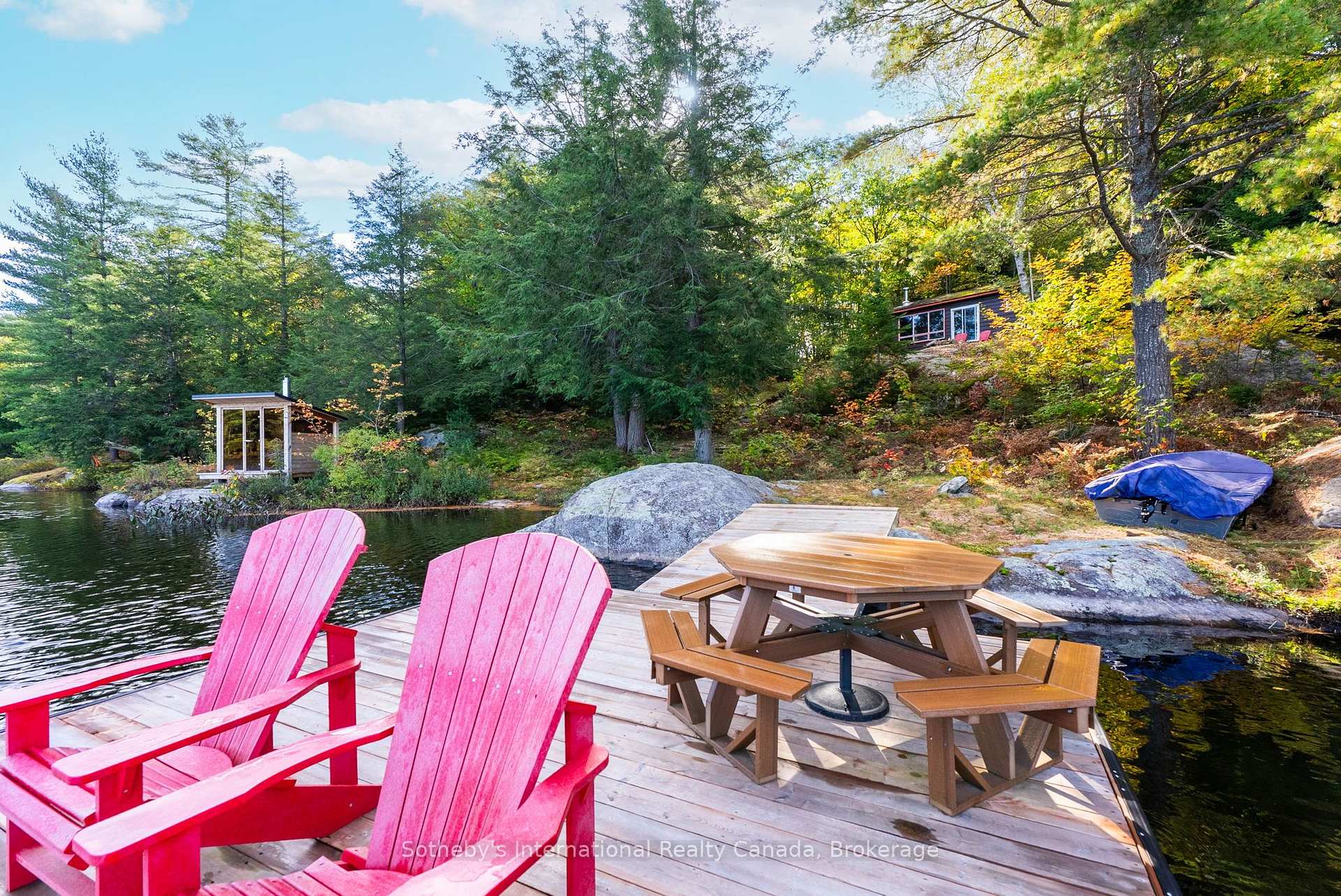 110 Carling Bay Road W