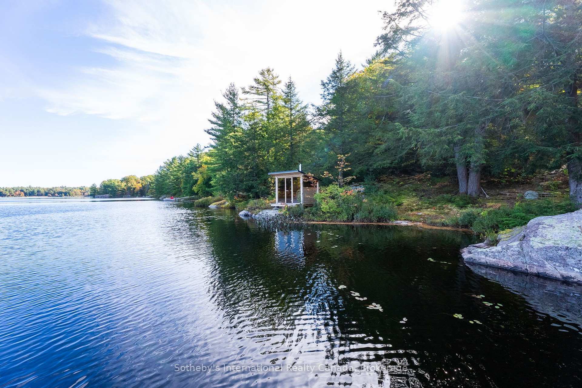 110 Carling Bay Road W