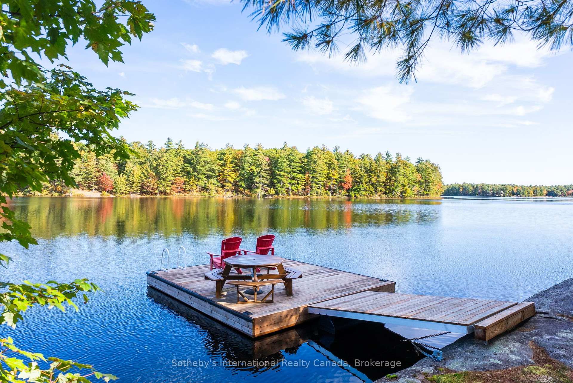 110 Carling Bay Road W