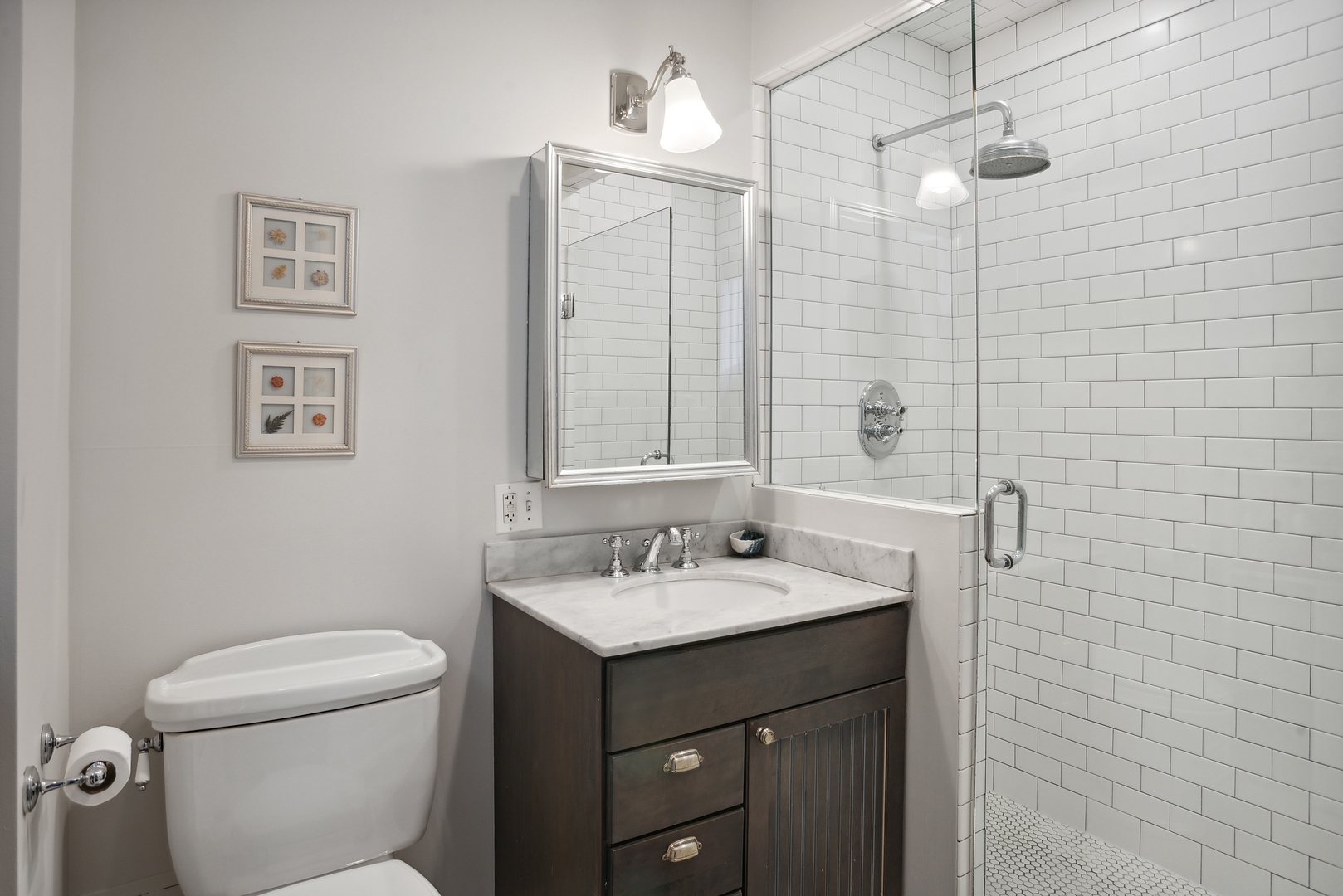 3750 N Lake Shore Drive Unit: 2F