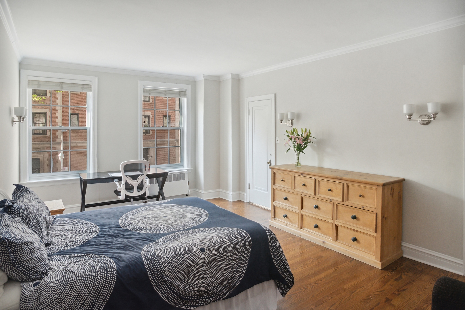 3750 N Lake Shore Drive Unit: 2F