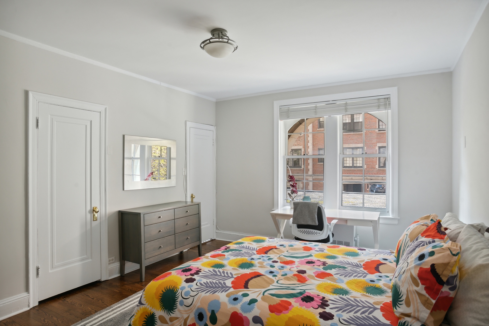 3750 N Lake Shore Drive Unit: 2F