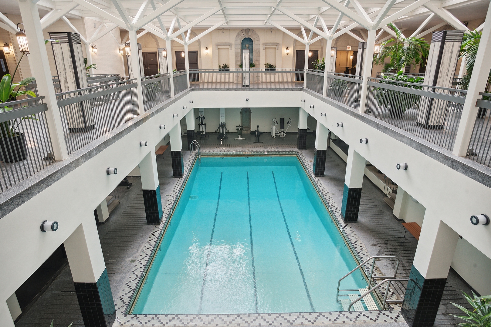 3750 N Lake Shore Drive Unit: 2F
