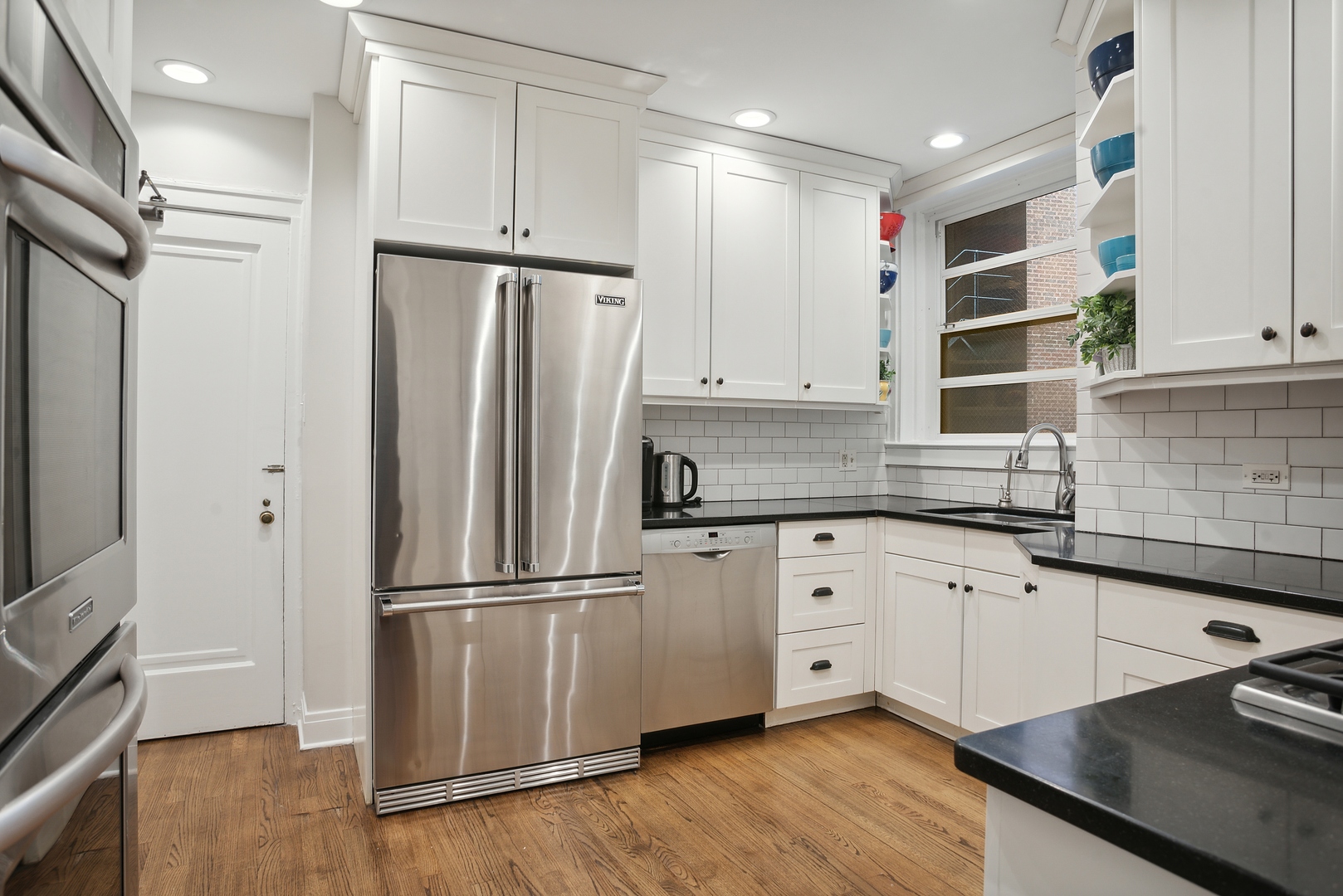 3750 N Lake Shore Drive Unit: 2F